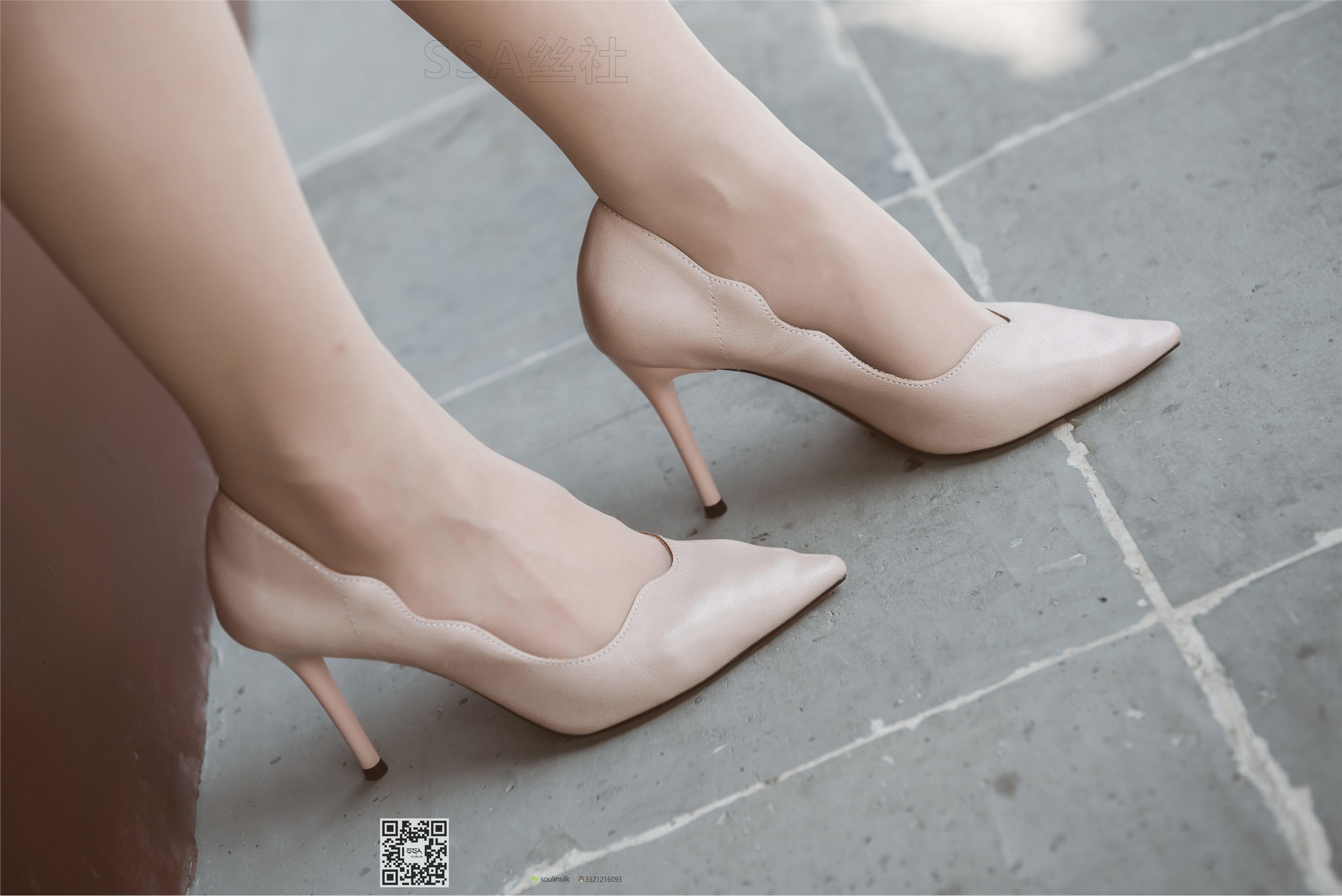 SSA丝社 111期 丽萍烈日下的清新旗袍