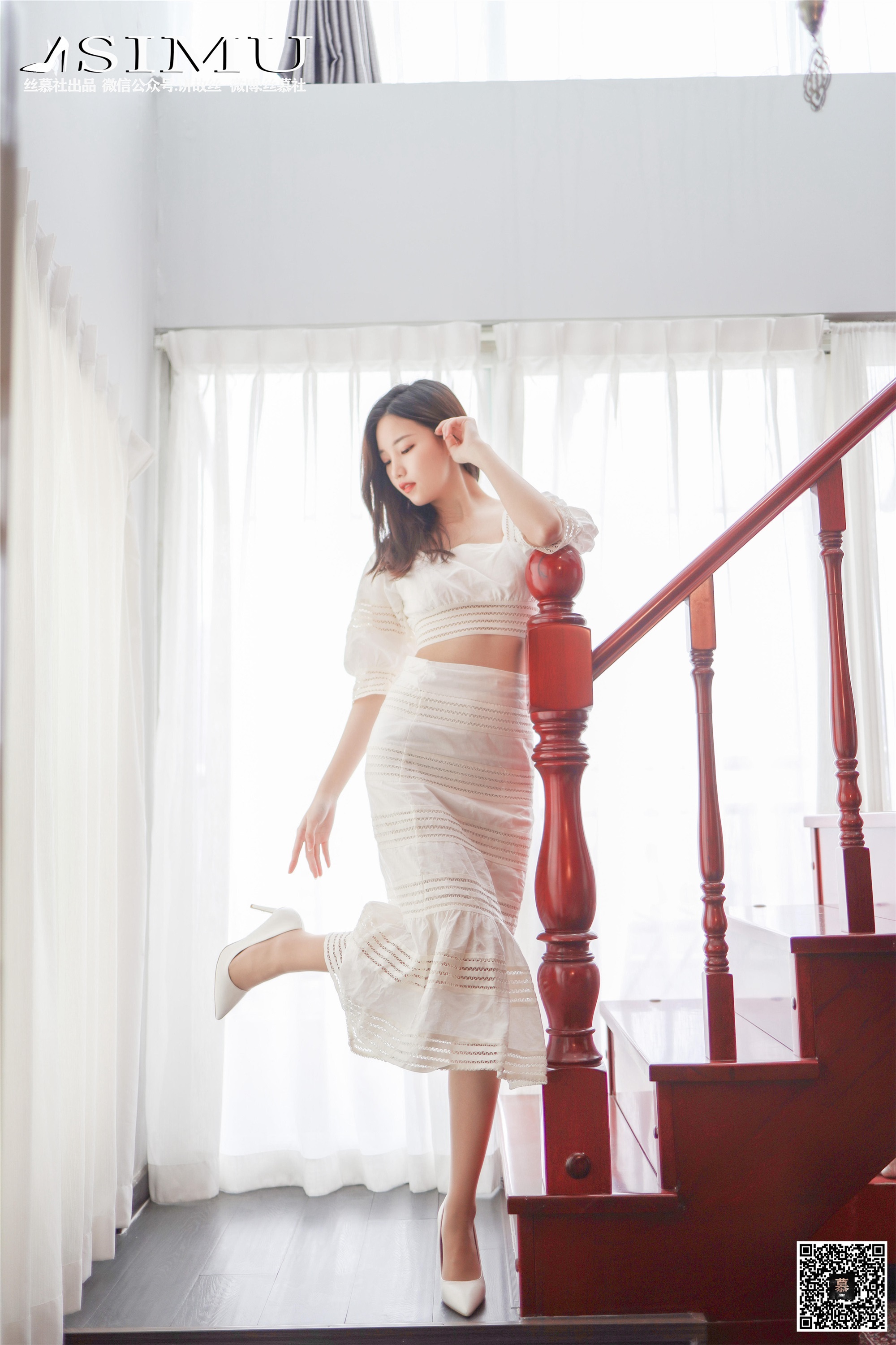 丝慕写真 SM229 《文欣的白色高跟鞋》