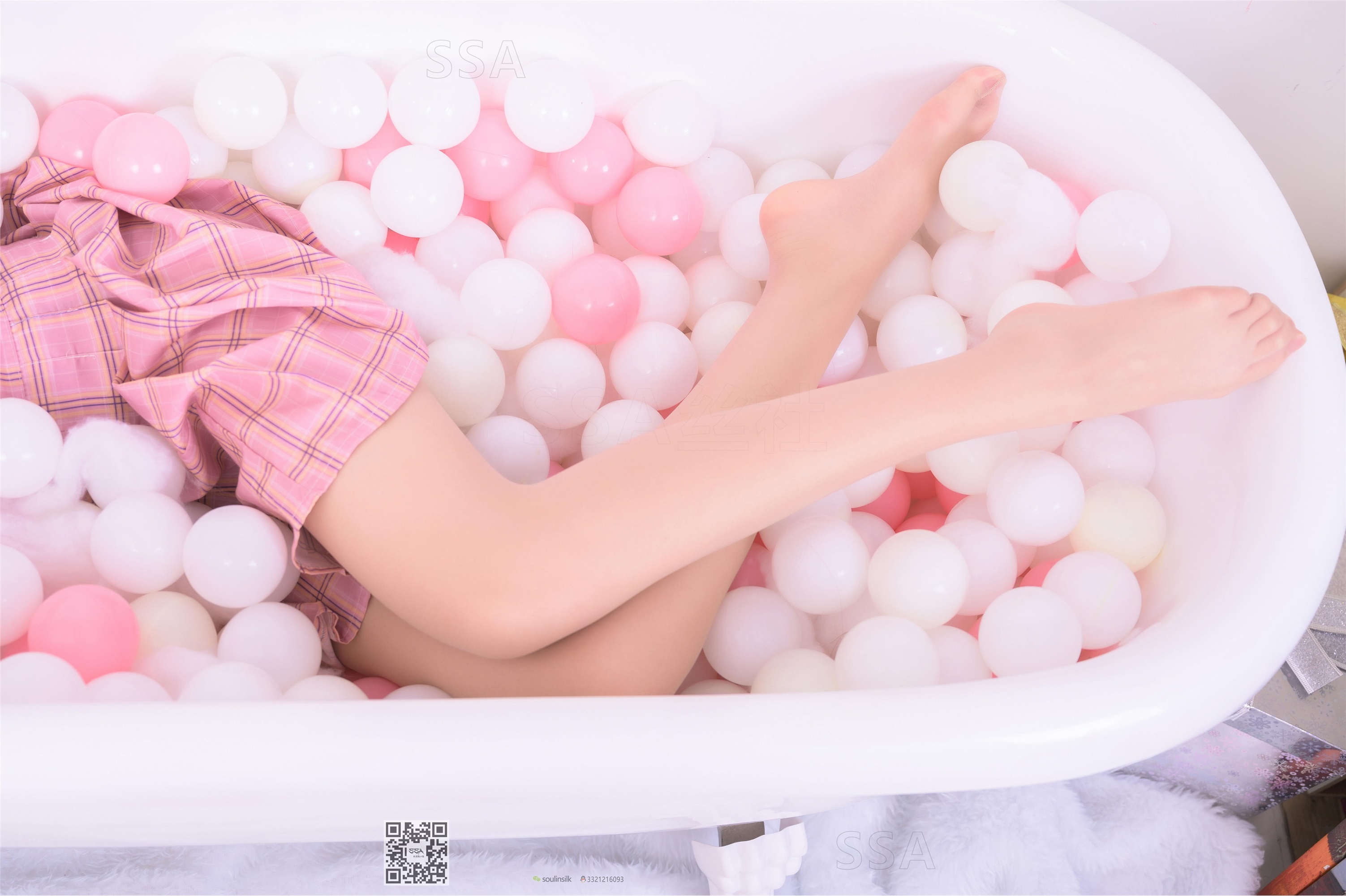 SSA丝社 177期 小九 白嫩少女的一天