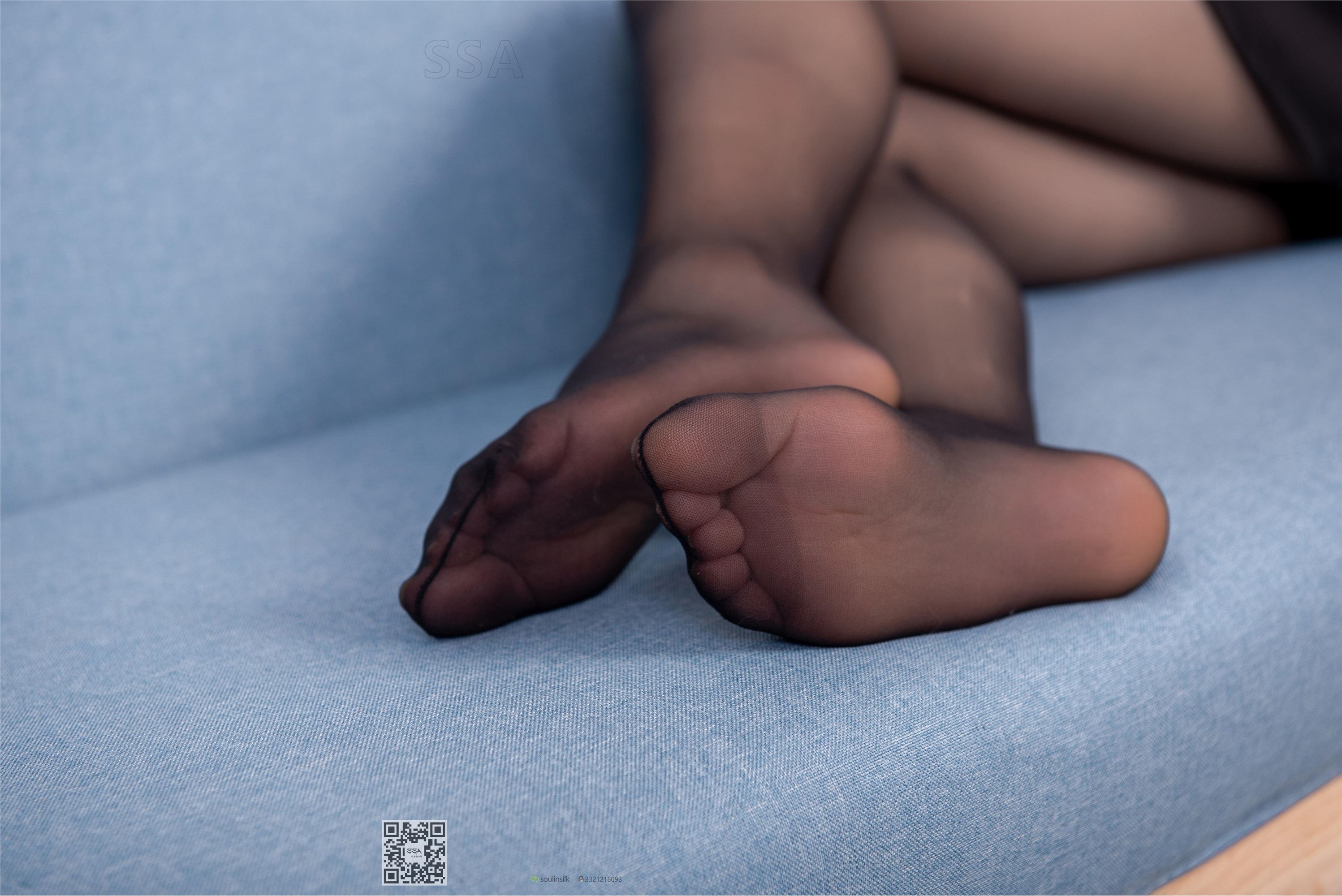 SSA丝社 196期 冷冷 黑色的镂空短裙穿搭