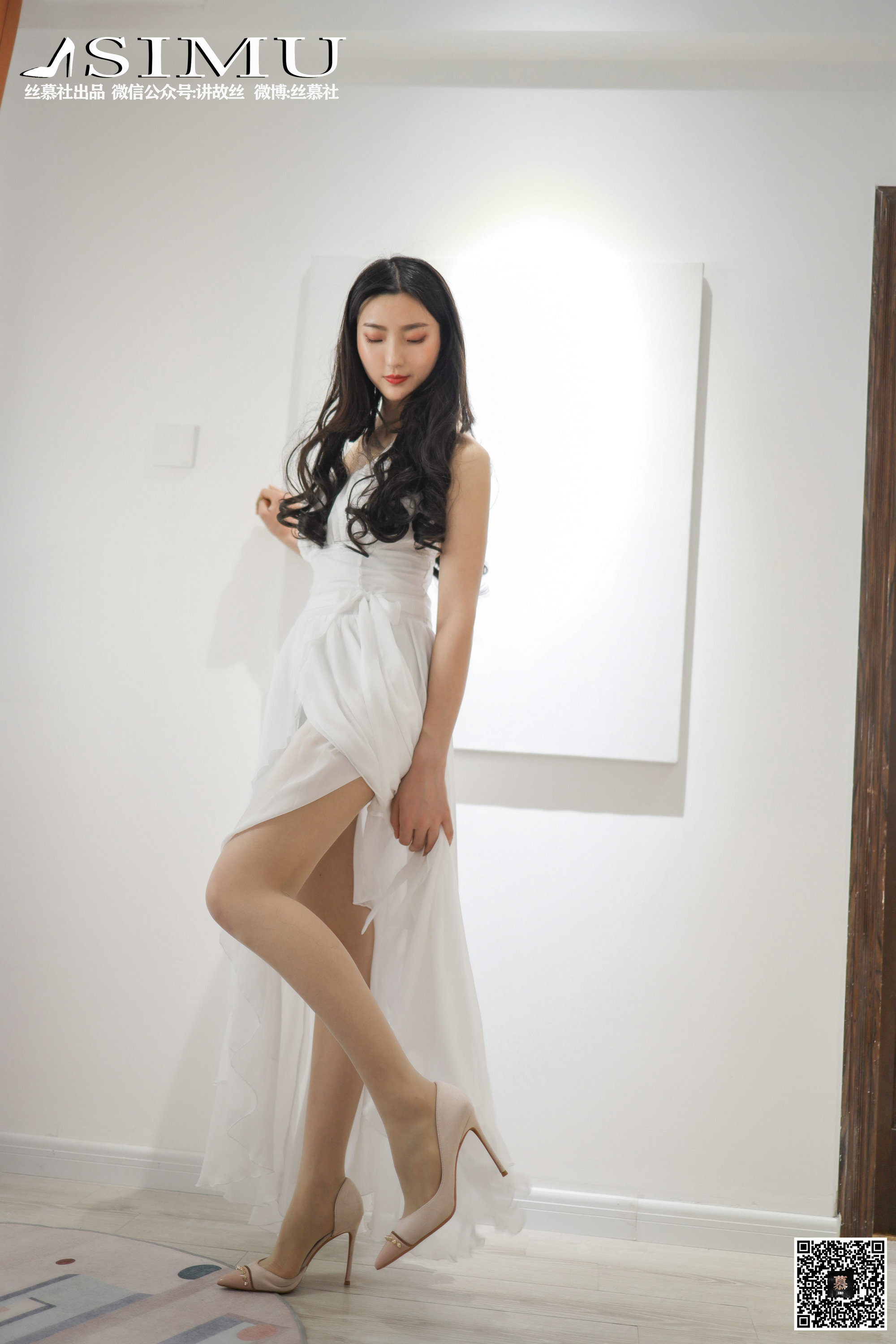 丝慕写真 SM235 佳佳 - 明月吻白纱