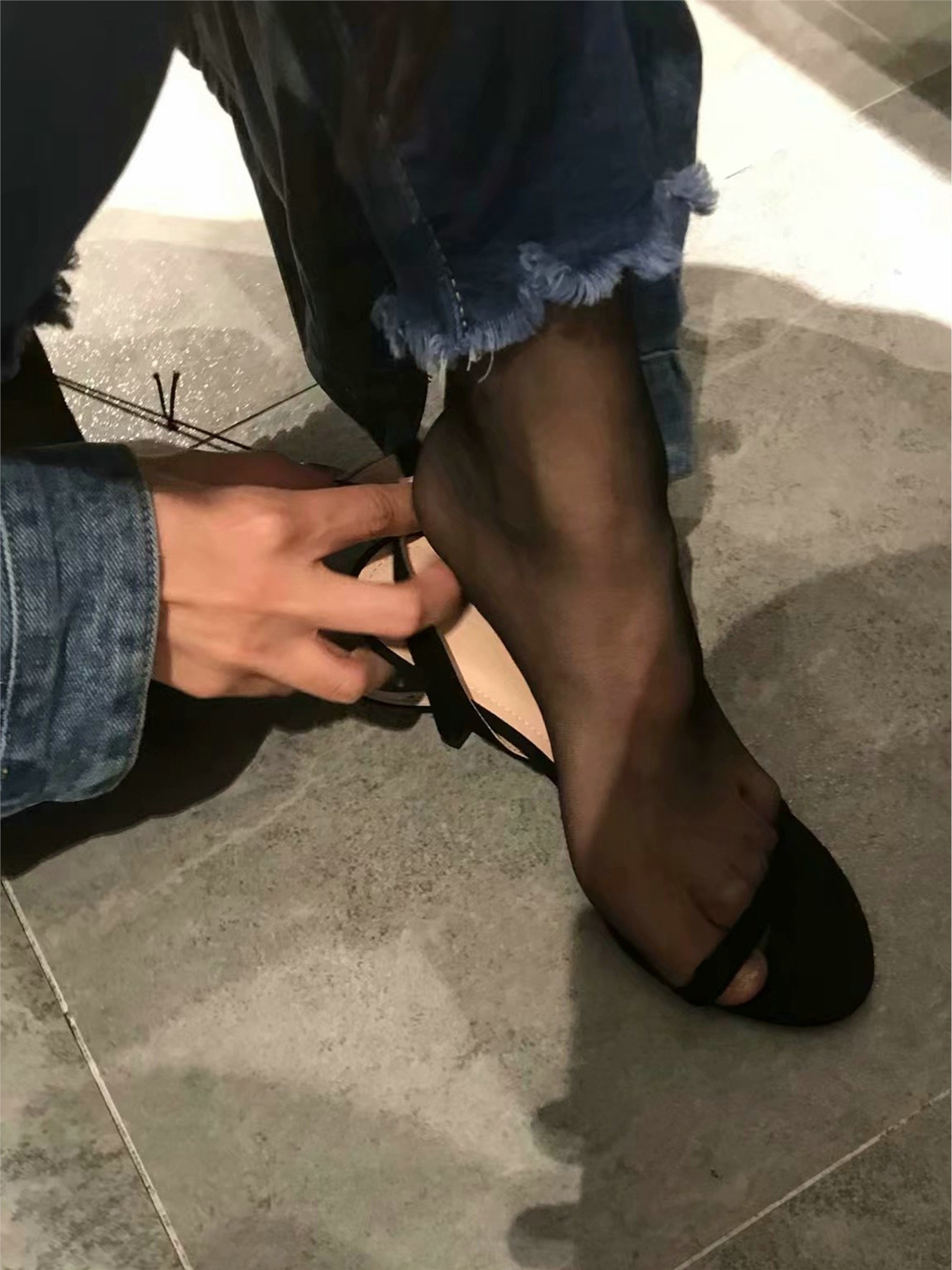 上大校花SI足美腿 气质优雅