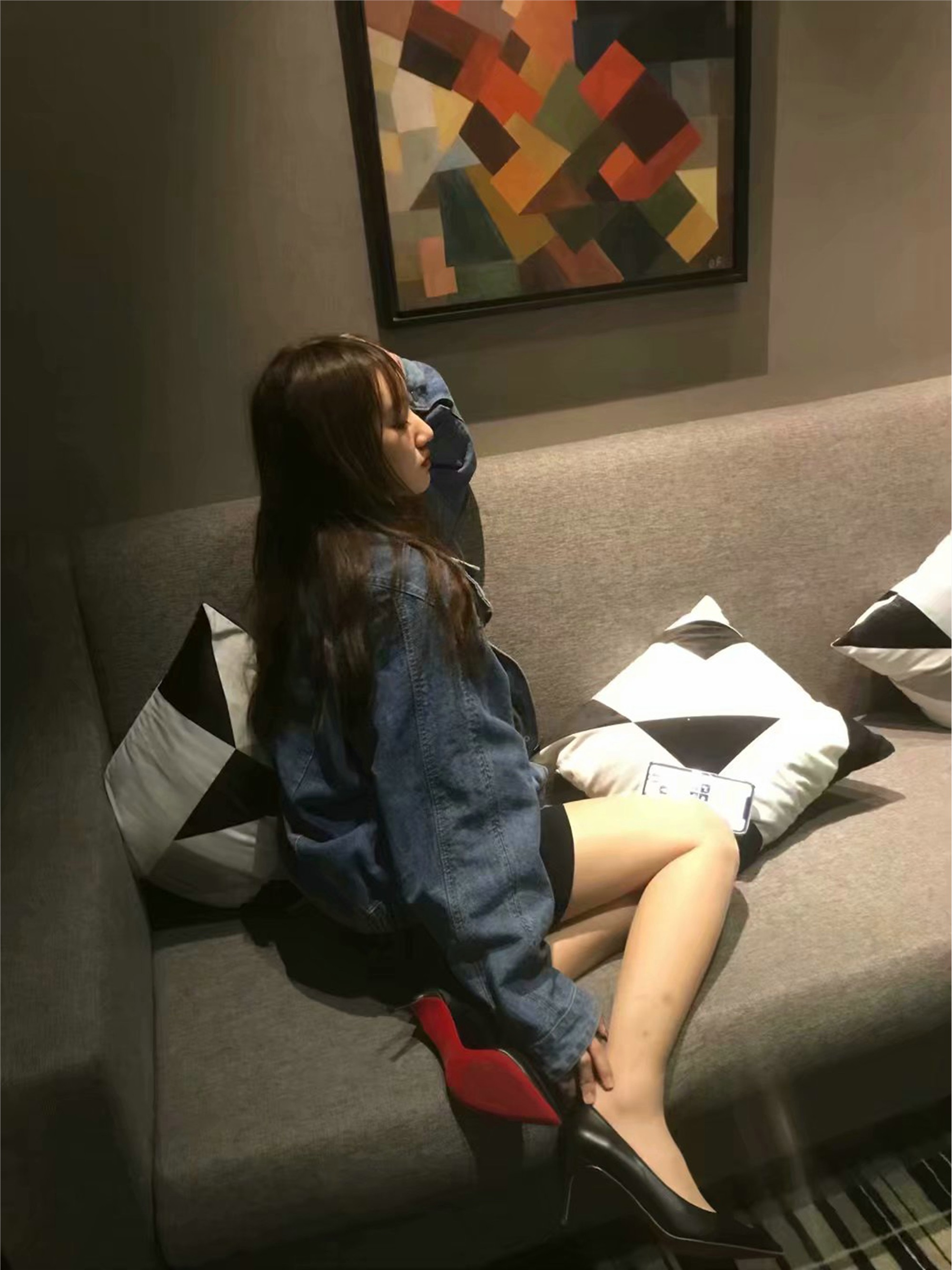 上大校花SI足美腿 气质优雅