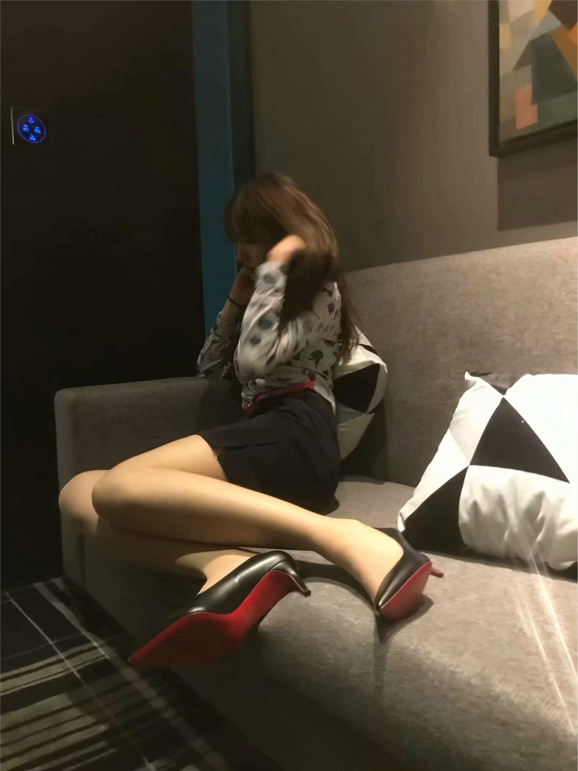 上大校花SI足美腿 气质优雅