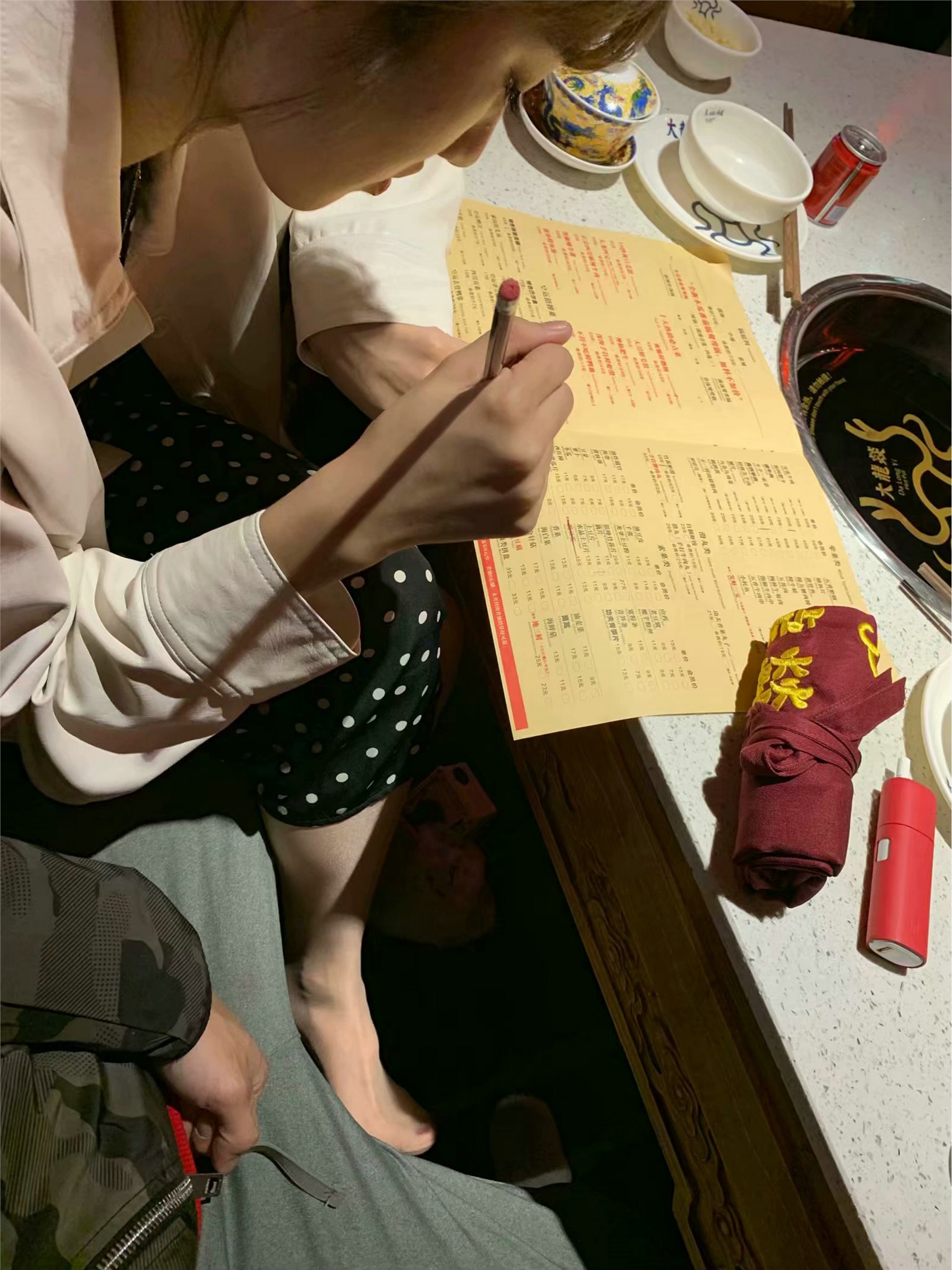 上大校花SI足美腿 气质优雅