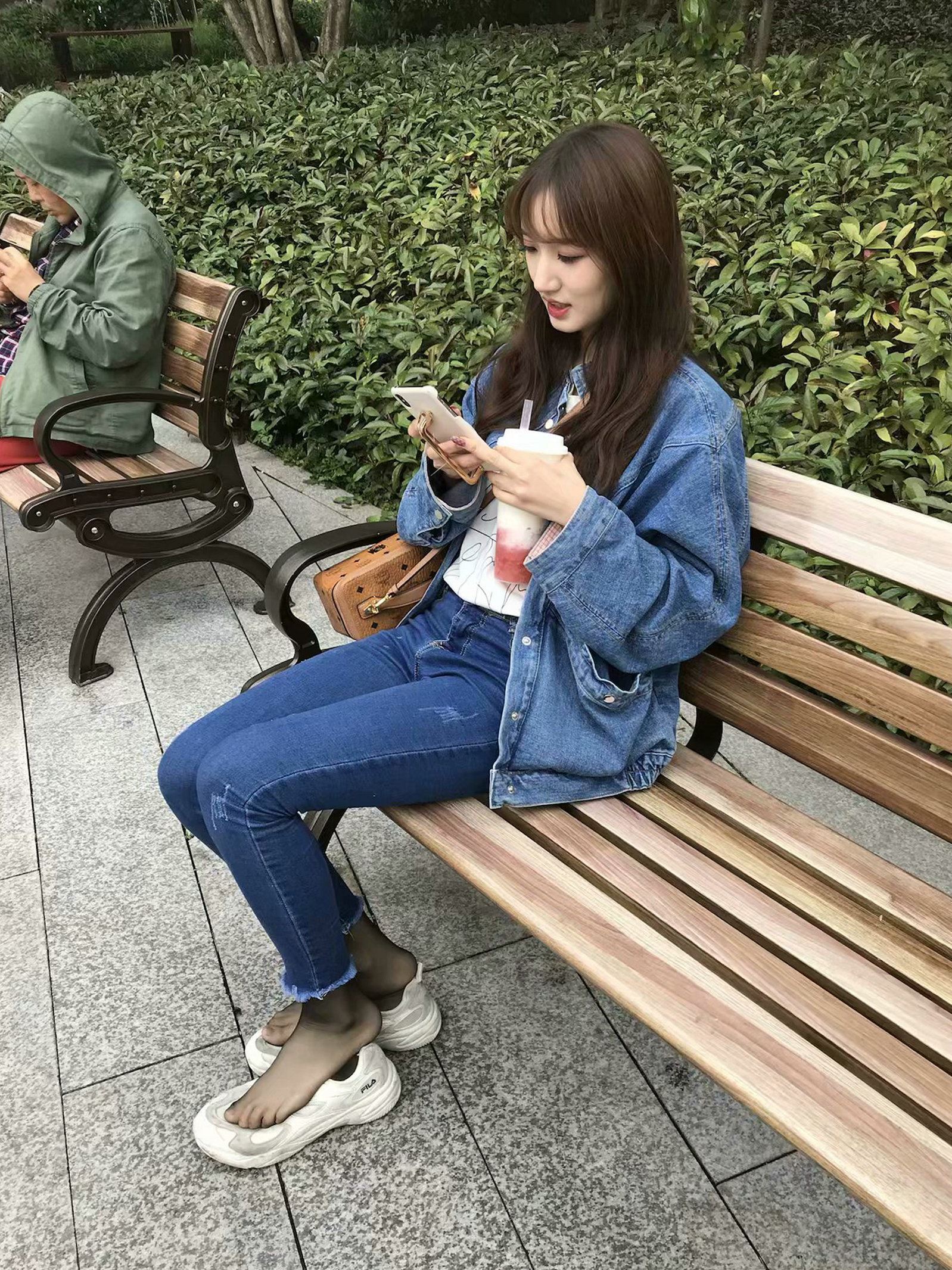 上大校花SI足美腿 气质优雅