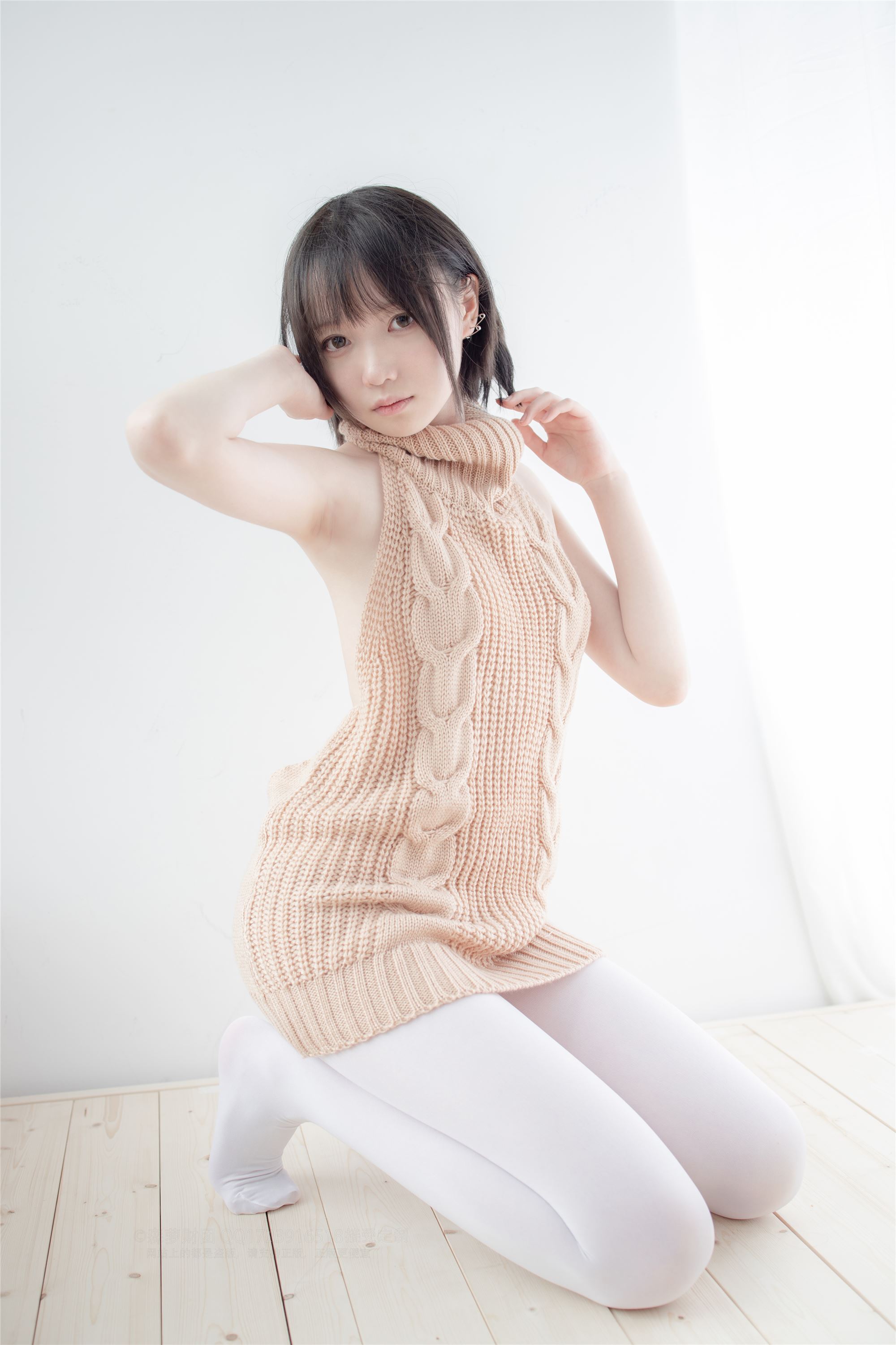 森萝财团萝莉丝足写真 LOVEPLUS-004