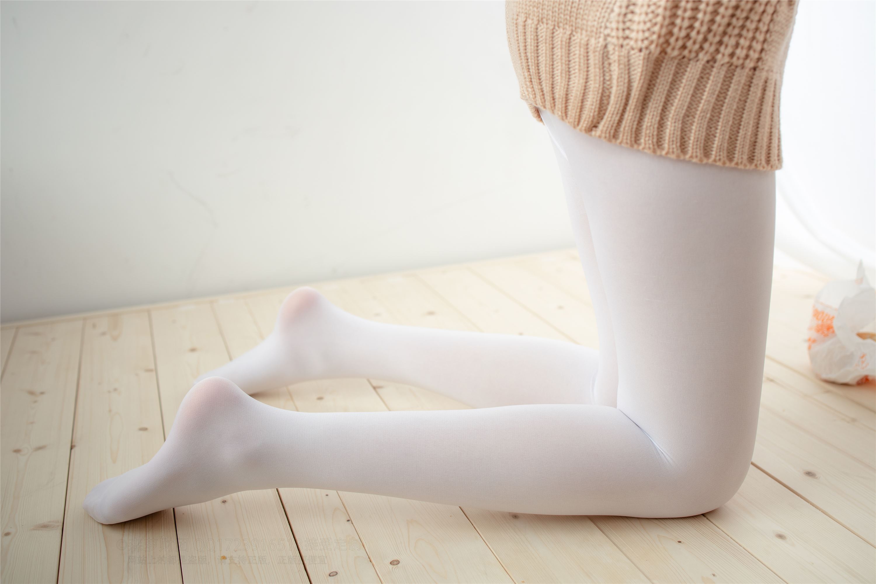 森萝财团萝莉丝足写真 LOVEPLUS-004