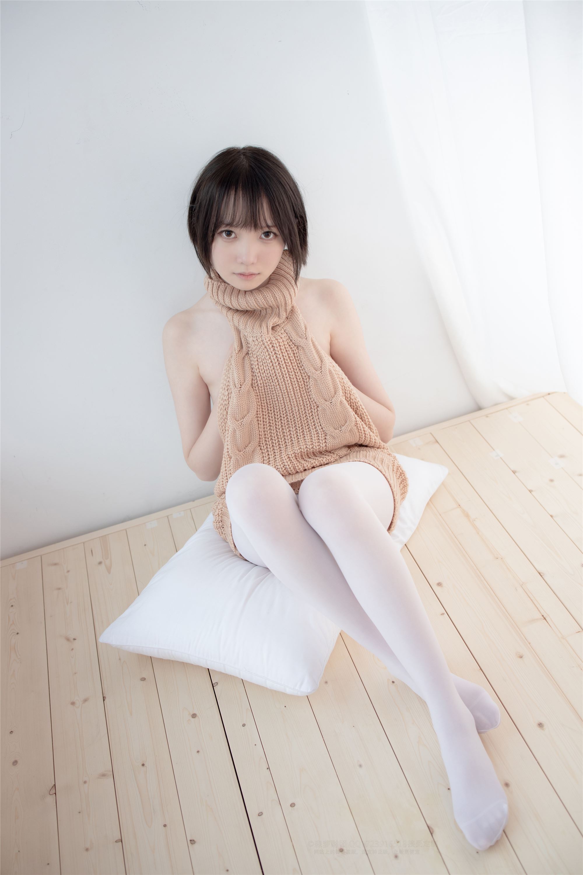 森萝财团萝莉丝足写真 LOVEPLUS-004