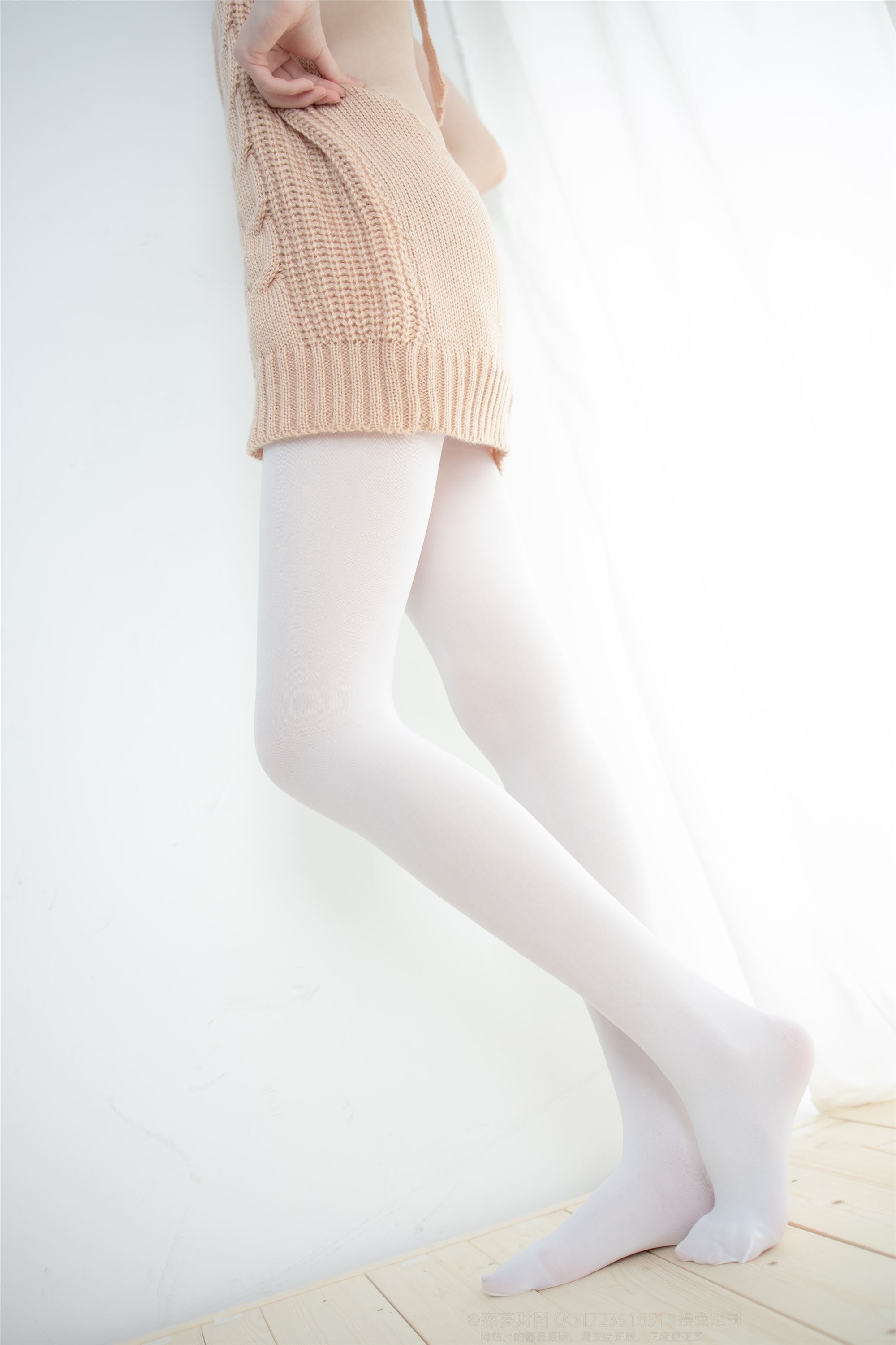 森萝财团萝莉丝足写真 LOVEPLUS-004