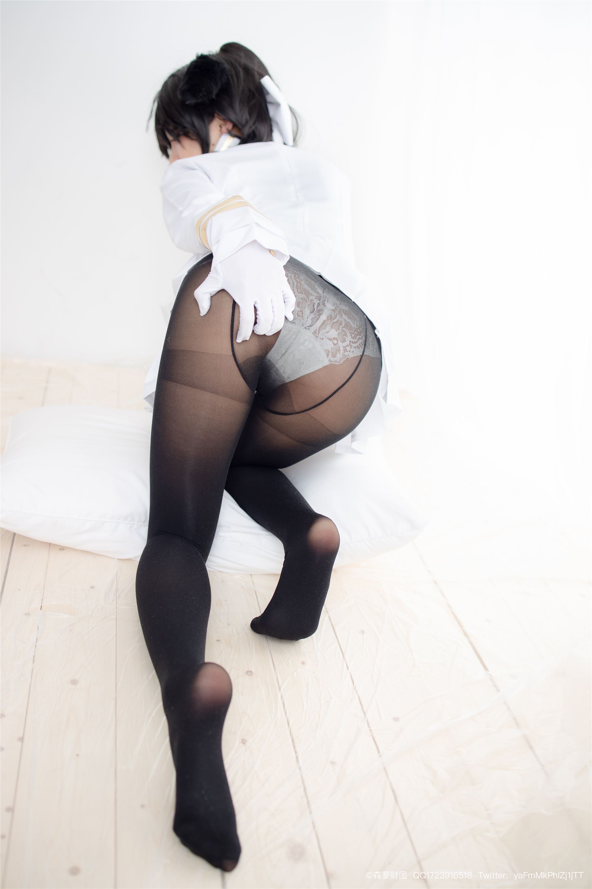 森萝财团萝莉丝足写真 LOVEPLUS-005