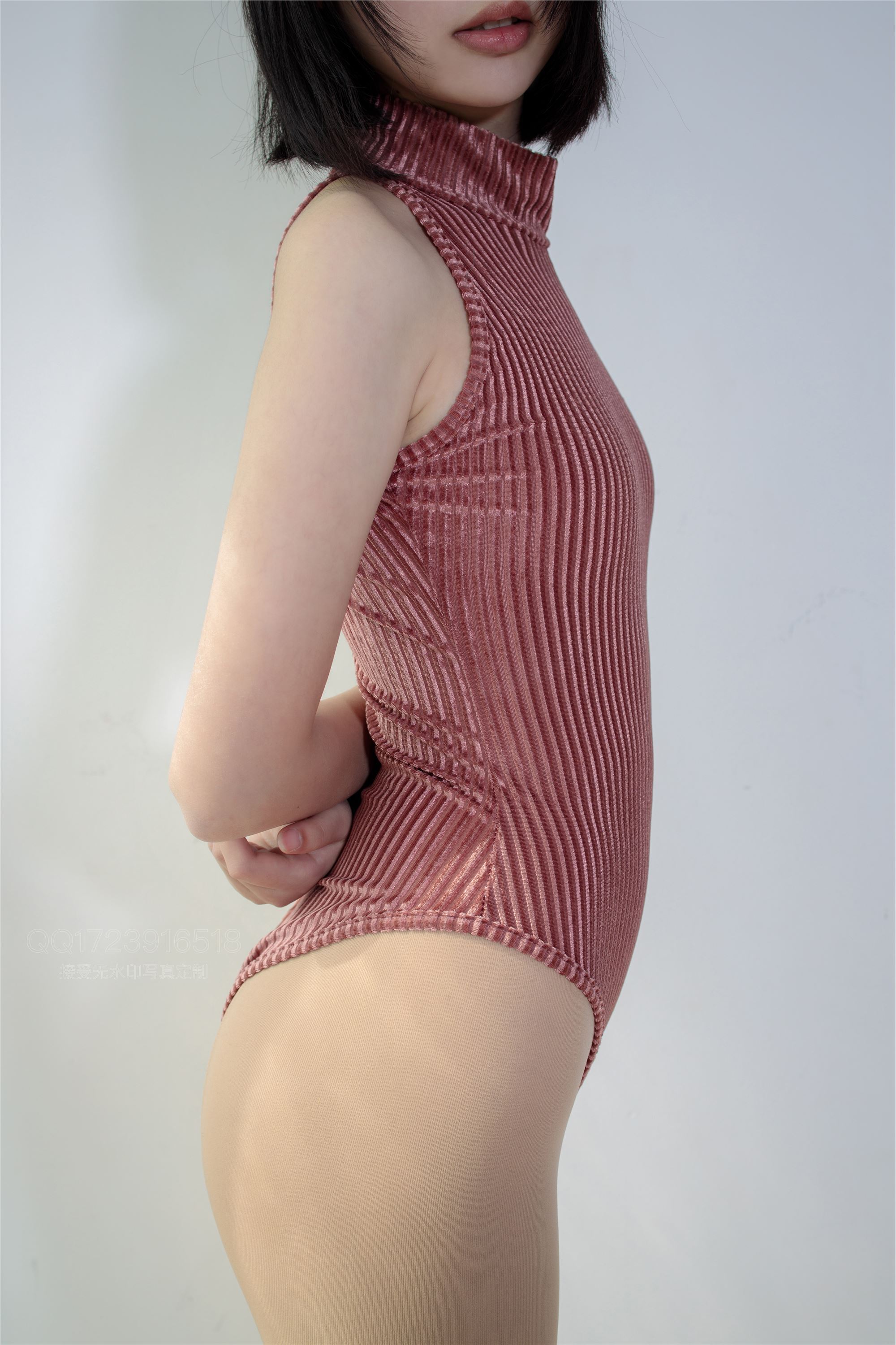 森萝财团萝莉丝足写真 X-060