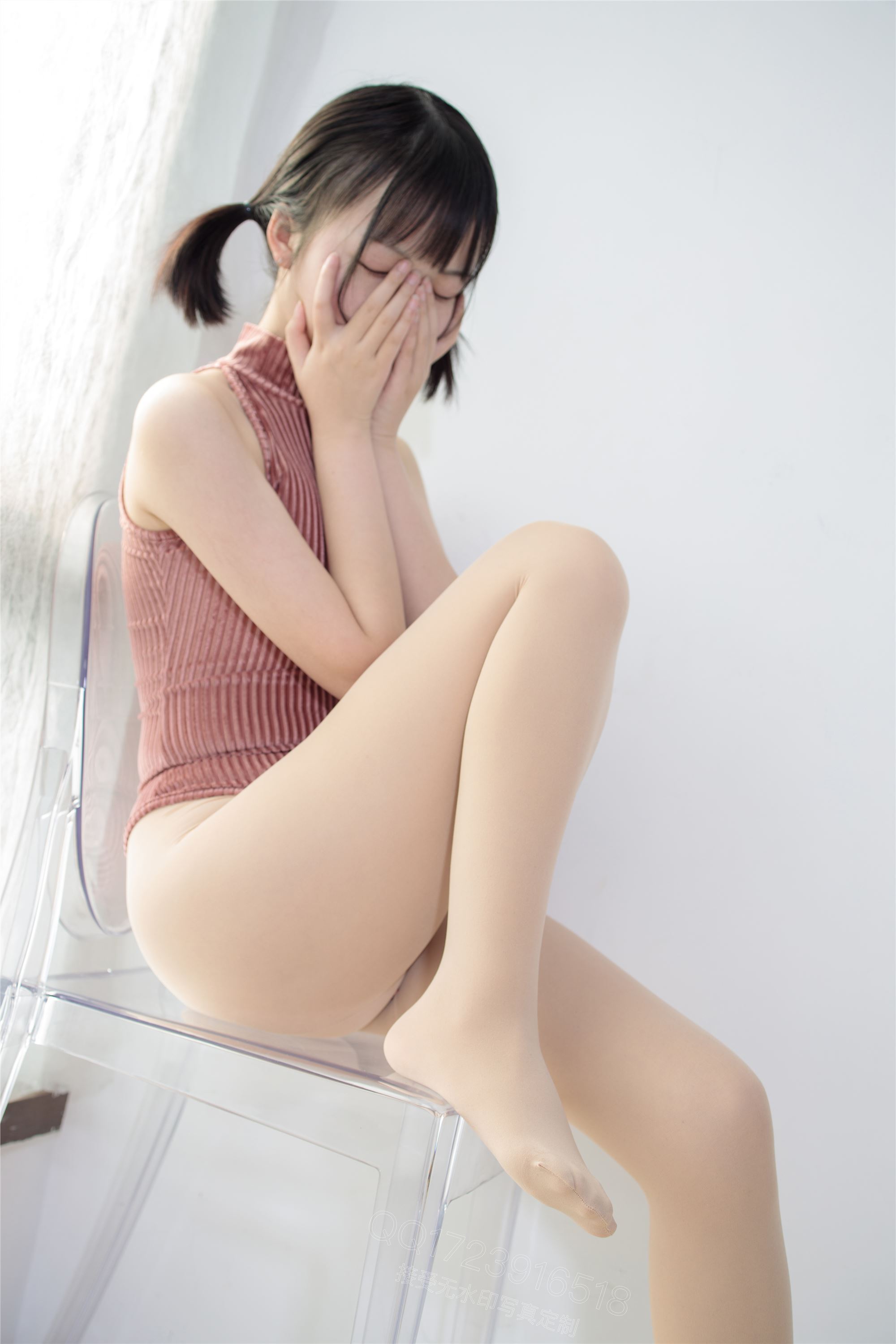 森萝财团萝莉丝足写真 X-060