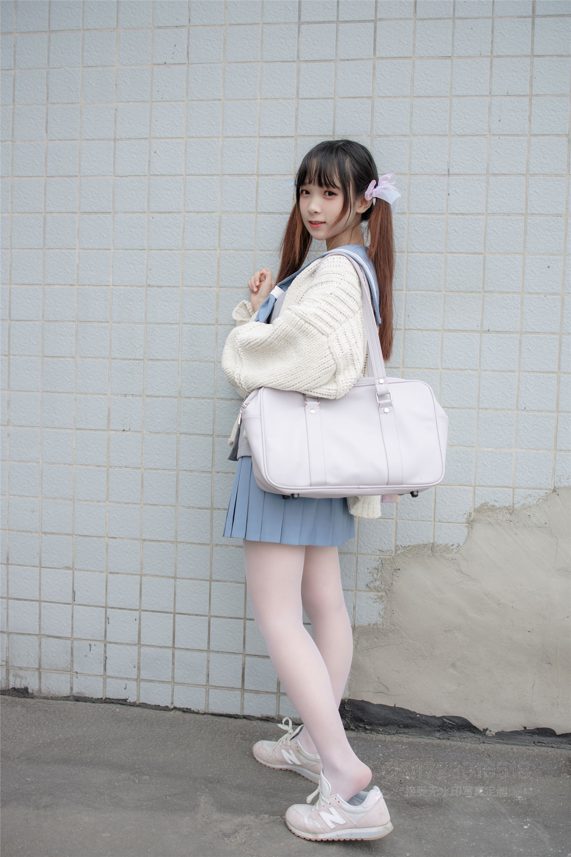 森萝财团萝莉丝足写真 X-061