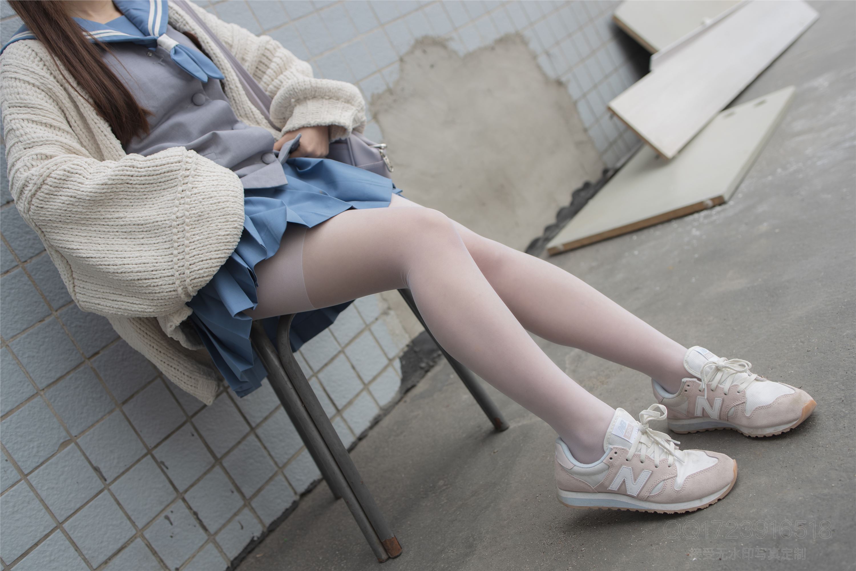 森萝财团萝莉丝足写真 X-061