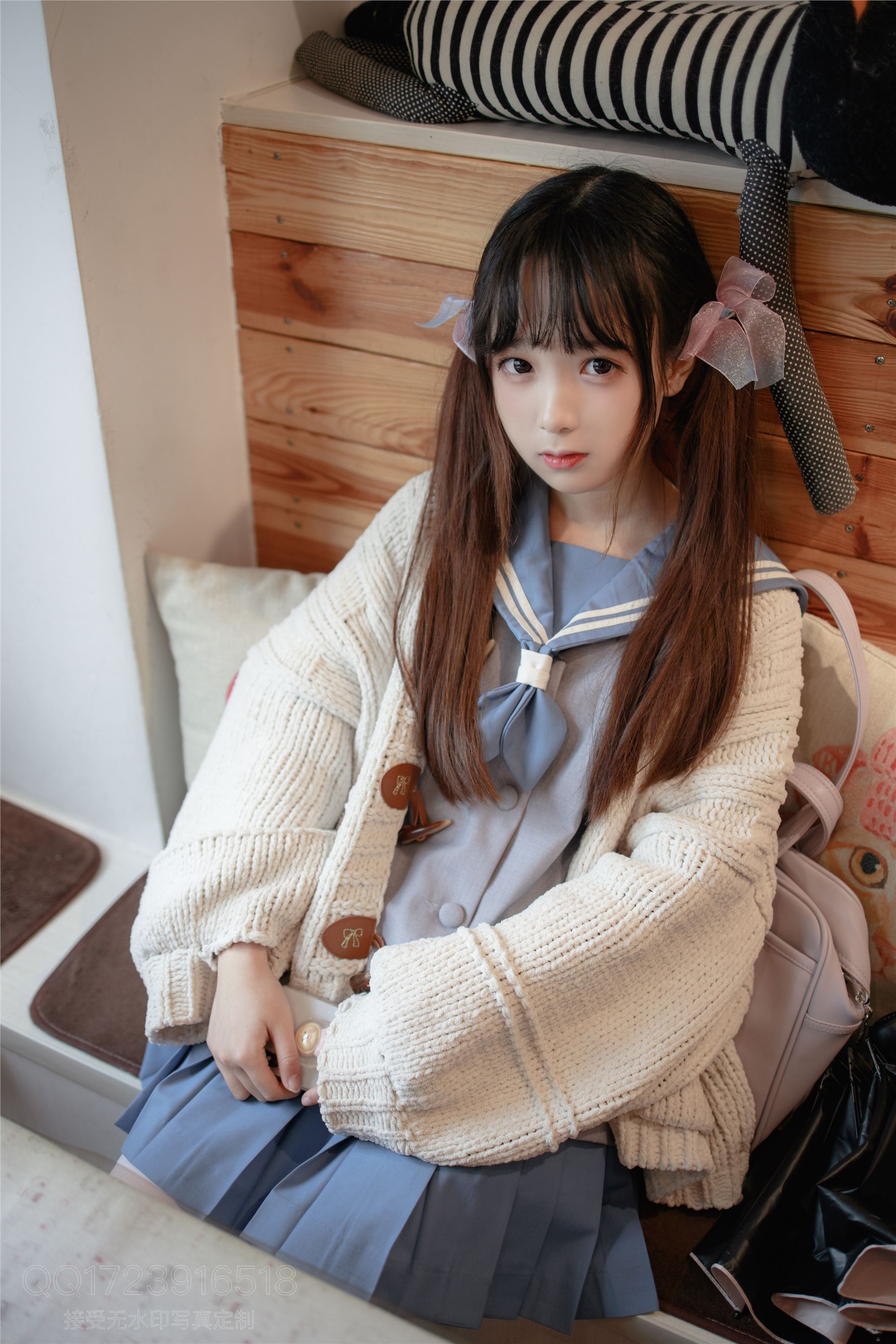 森萝财团萝莉丝足写真 X-061