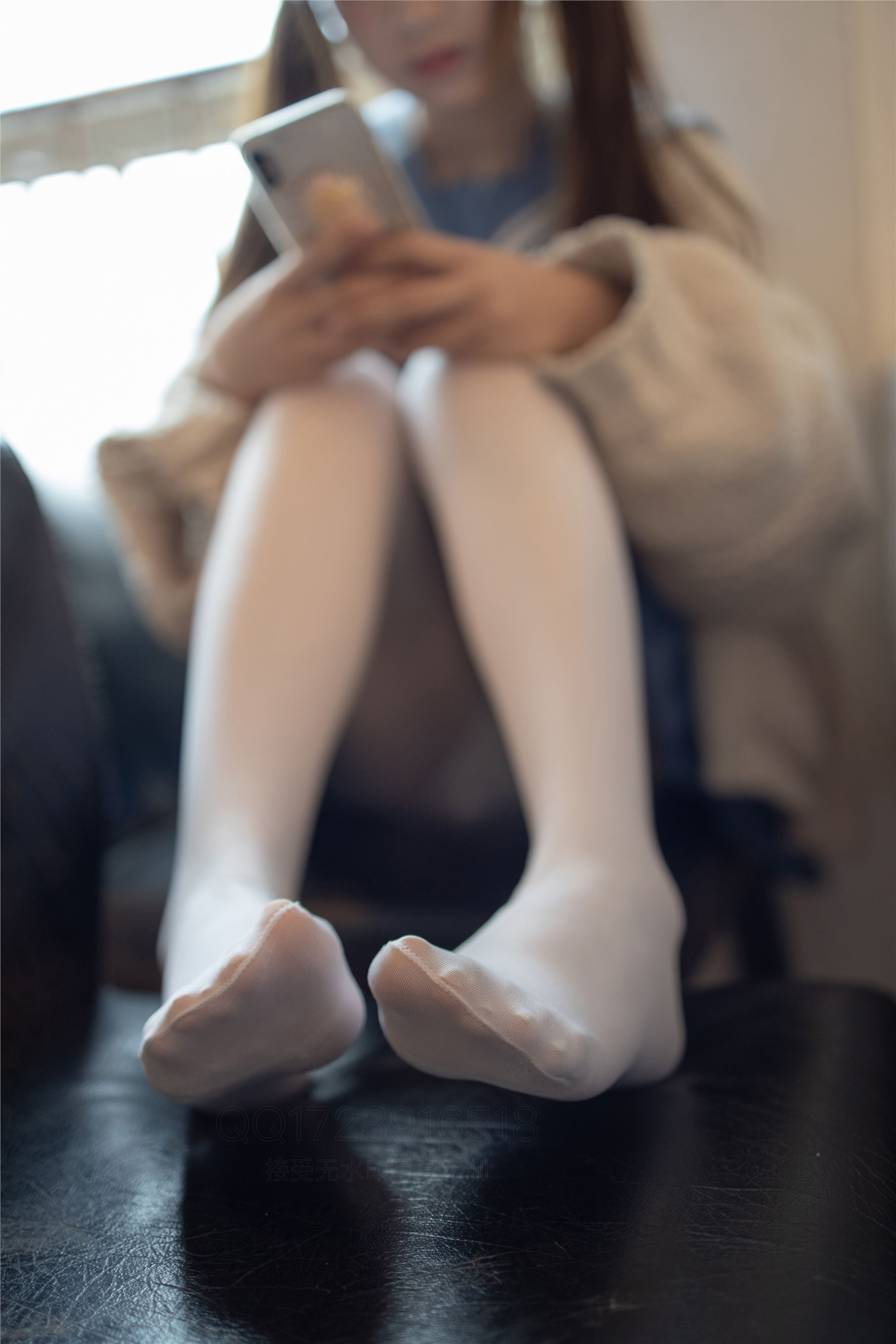 森萝财团萝莉丝足写真 X-061