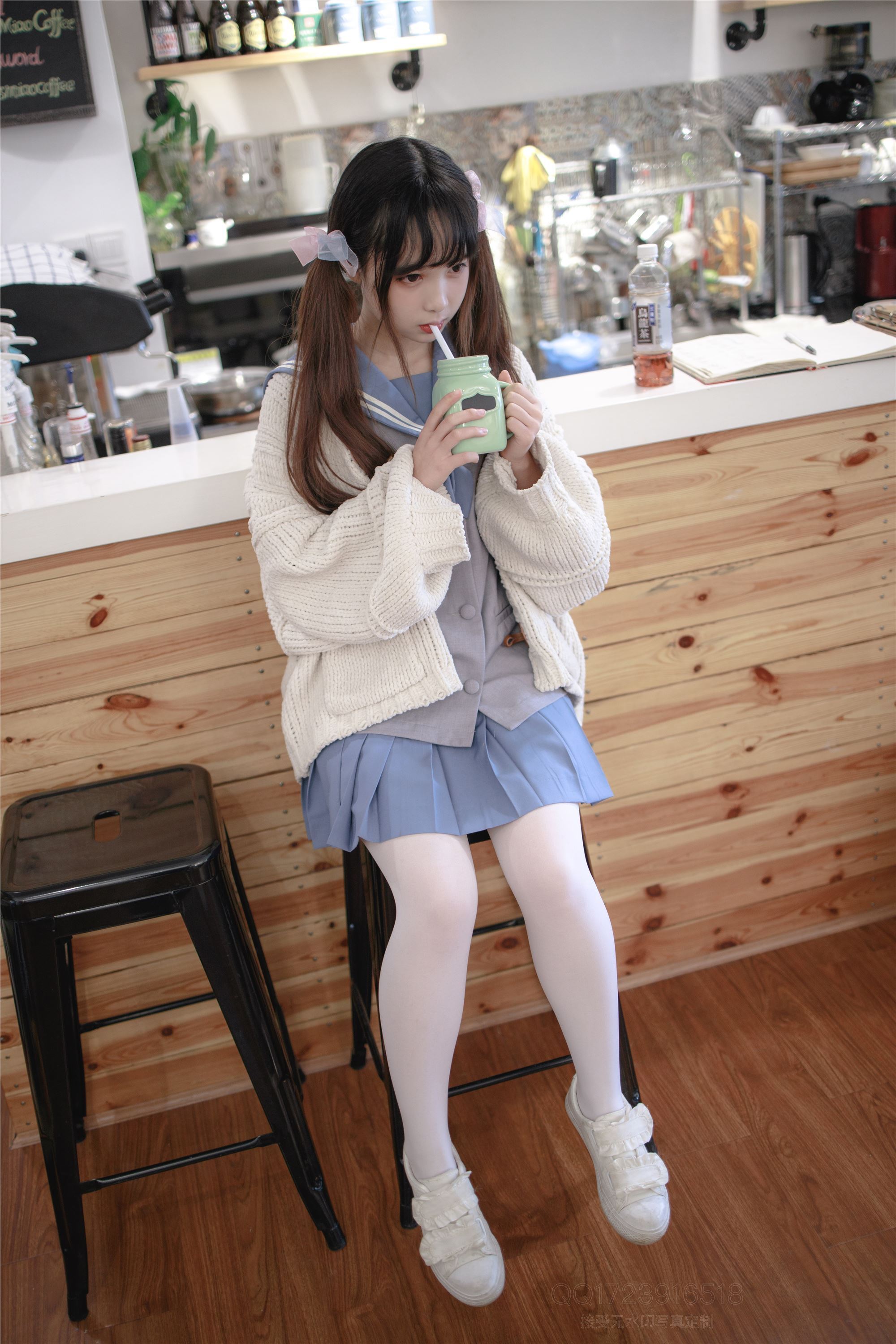 森萝财团萝莉丝足写真 X-061