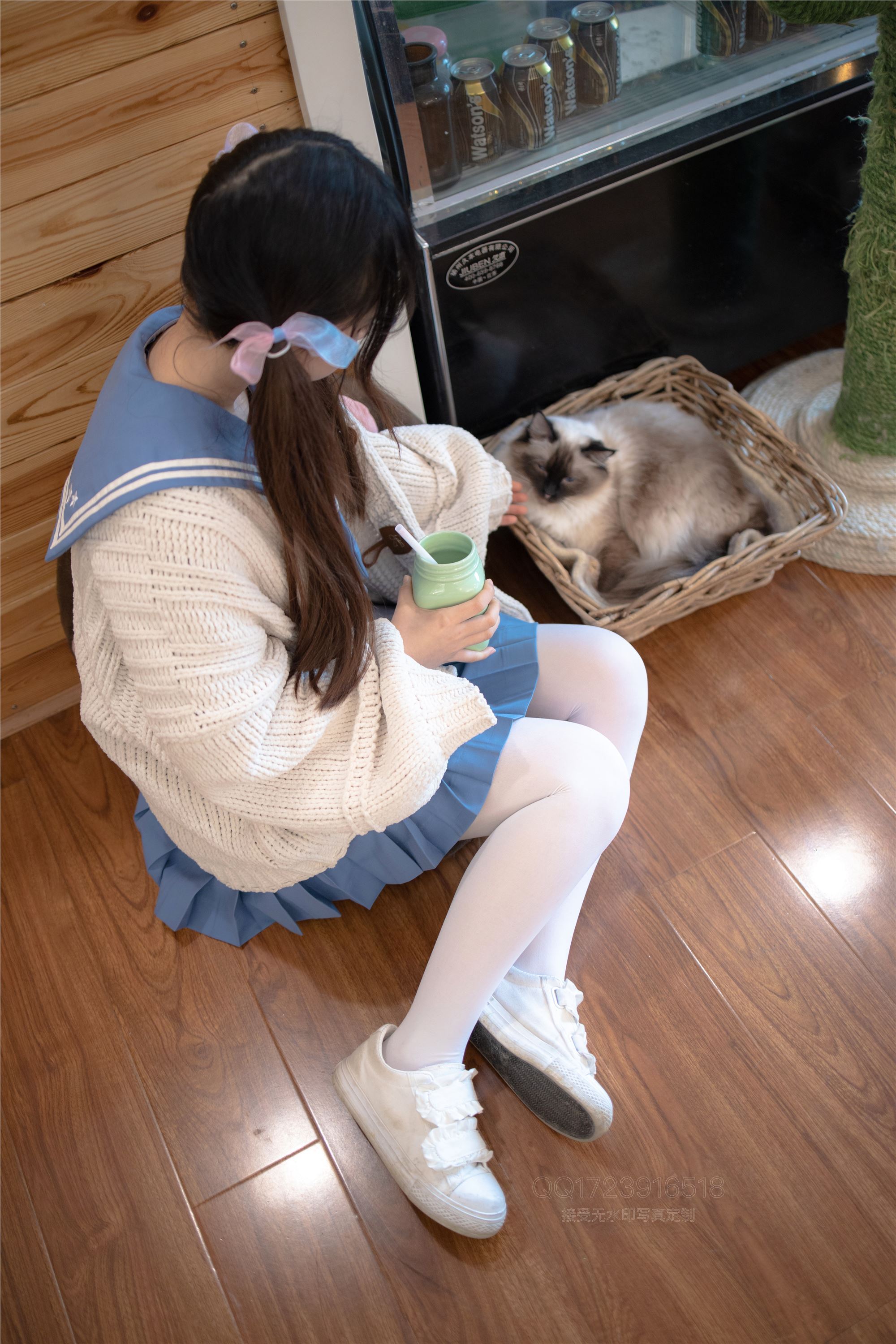 森萝财团萝莉丝足写真 X-061