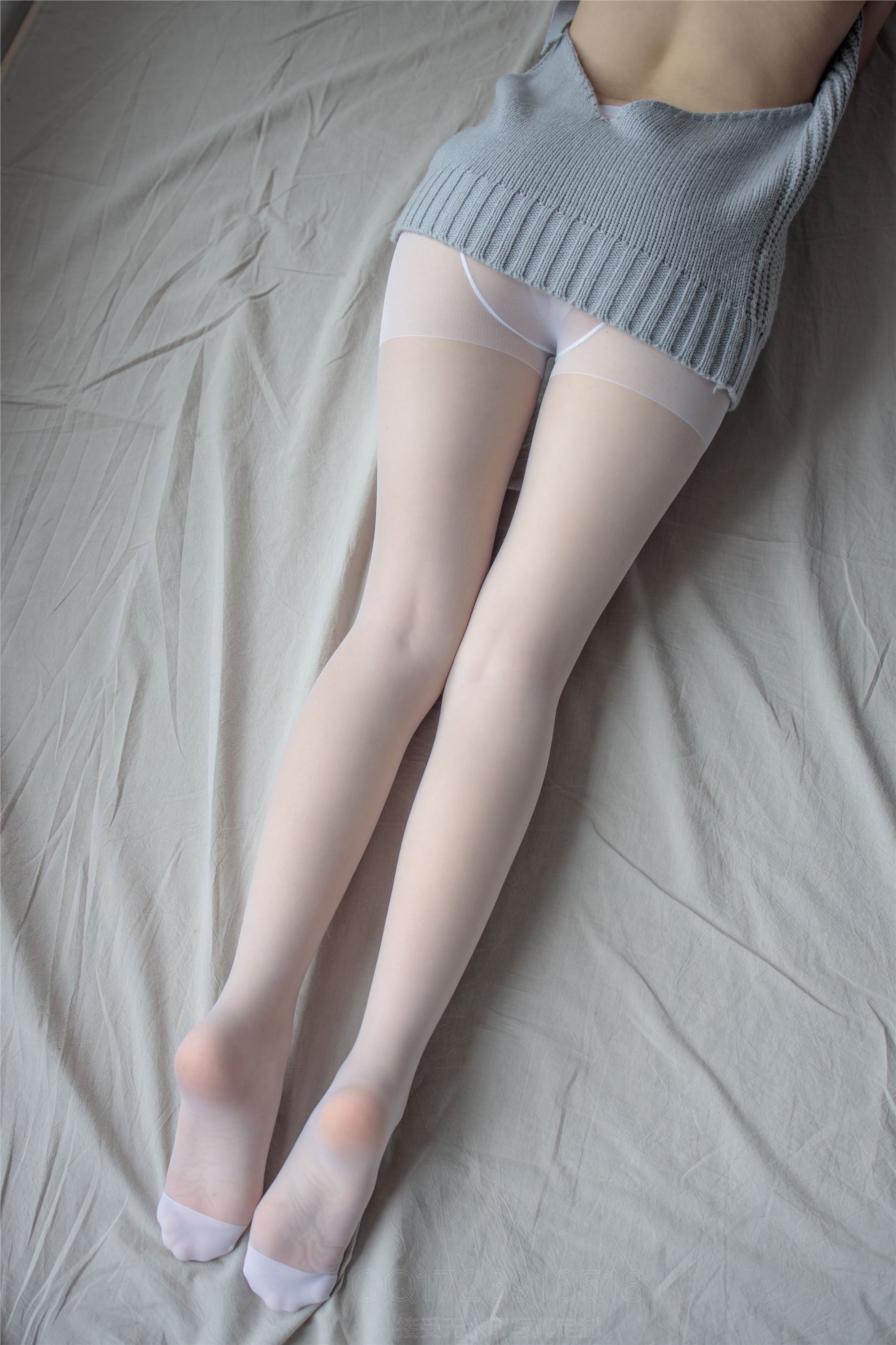 森萝财团萝莉丝足写真 X-062