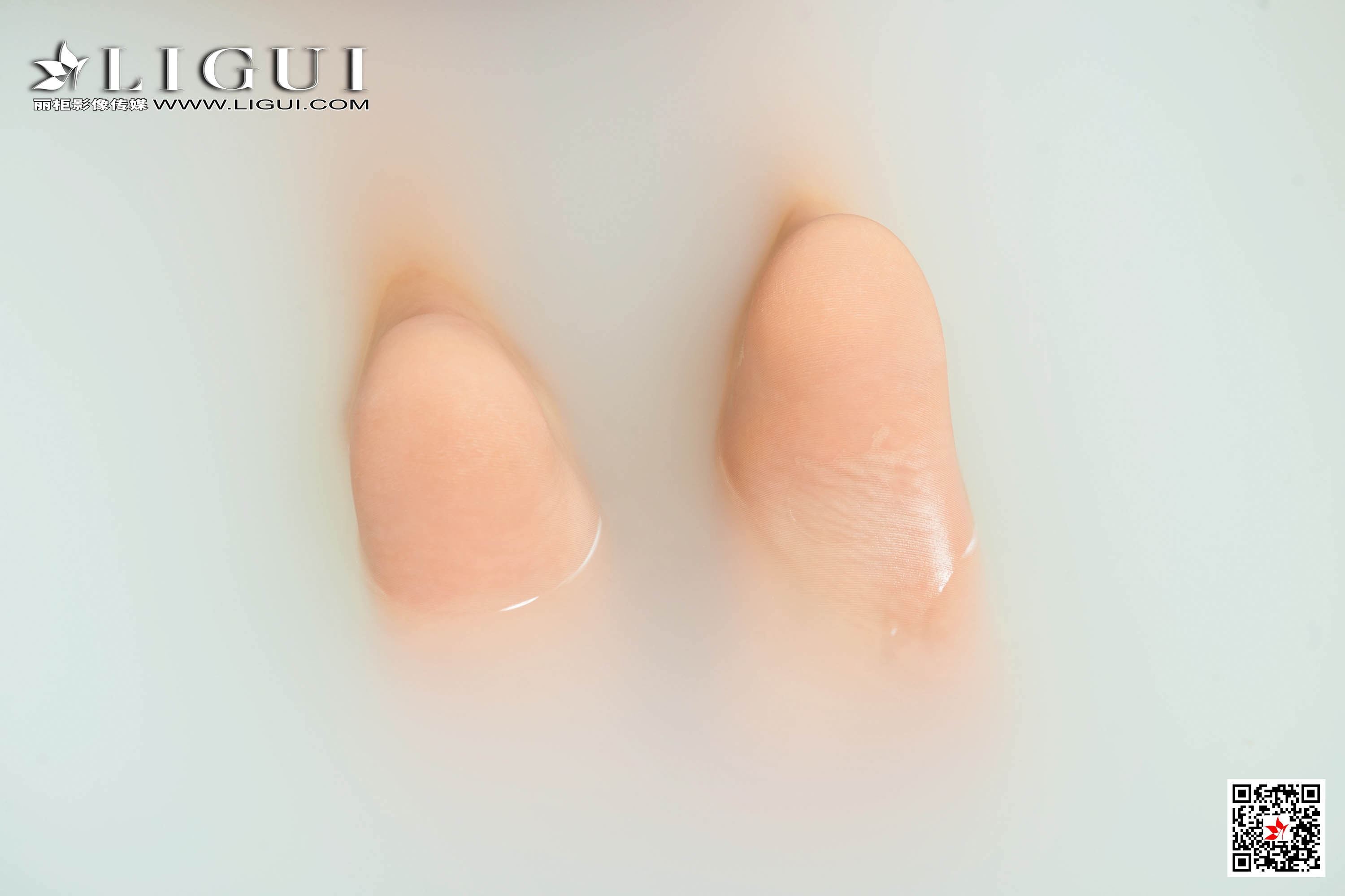 Ligui丽柜  2020.05.27《香浴名莲》潘潘