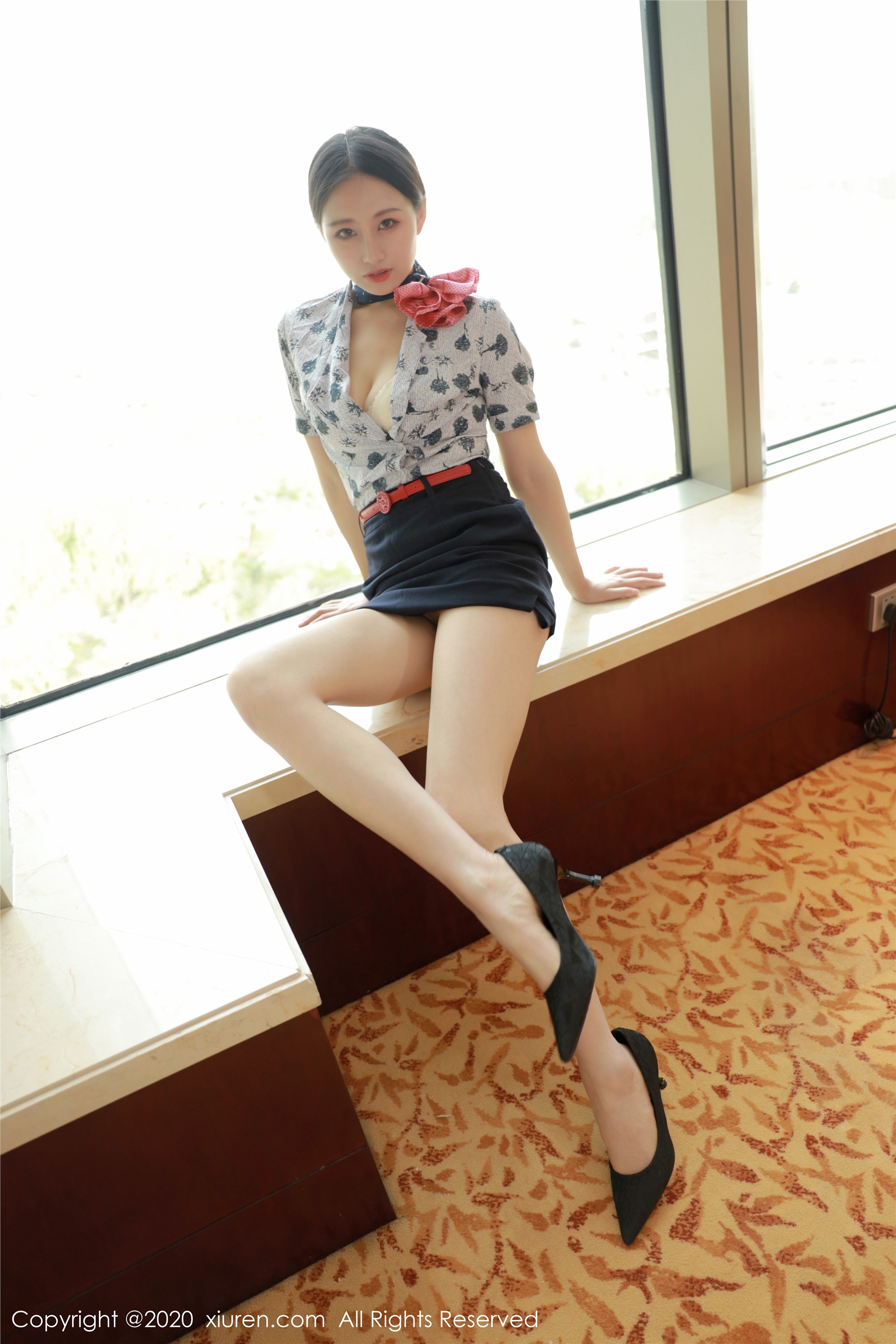 XIUREN秀人网 2020.04.22 No.2179 月音瞳