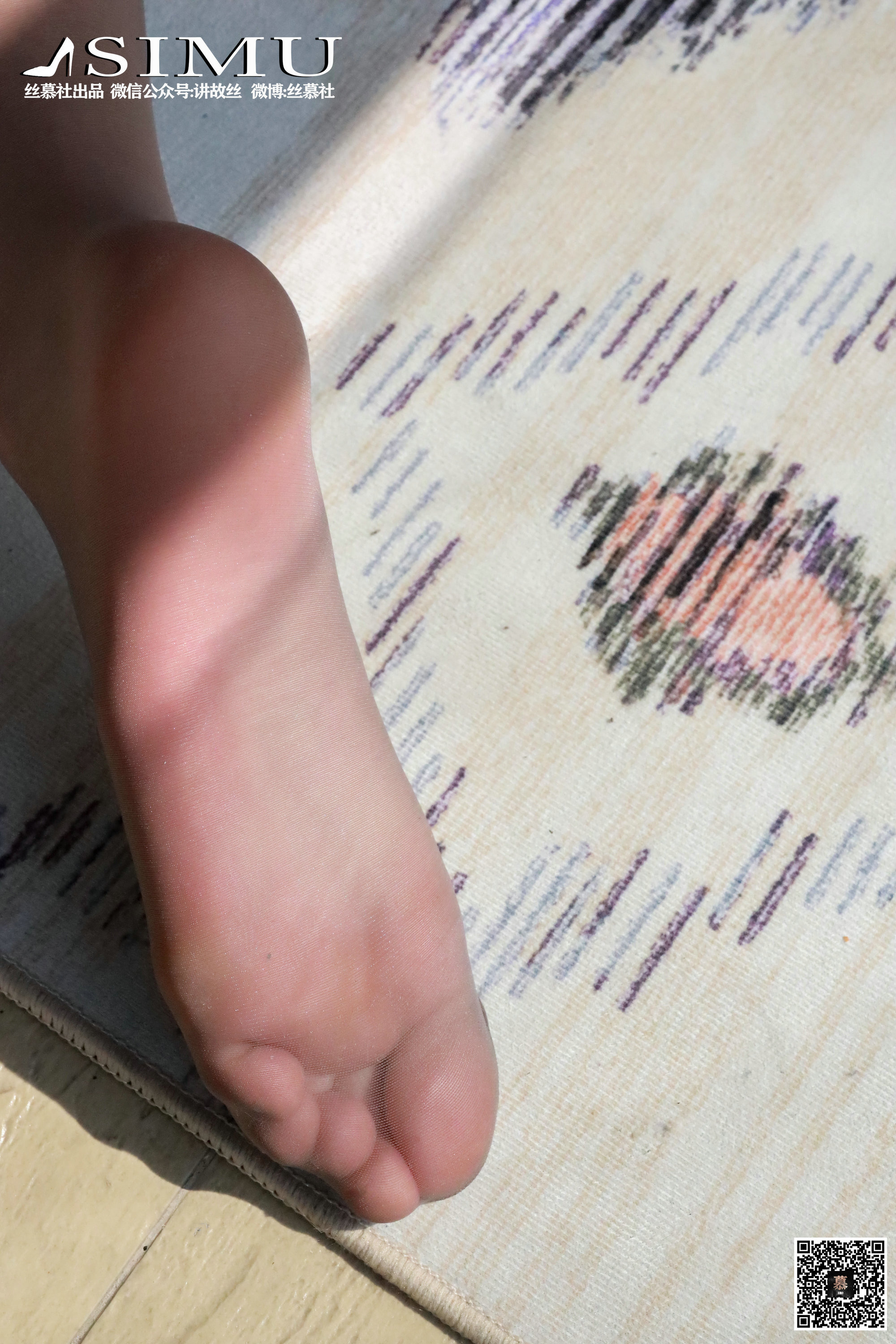 丝慕写真 SM247 新模 - 阳台遇娇丝