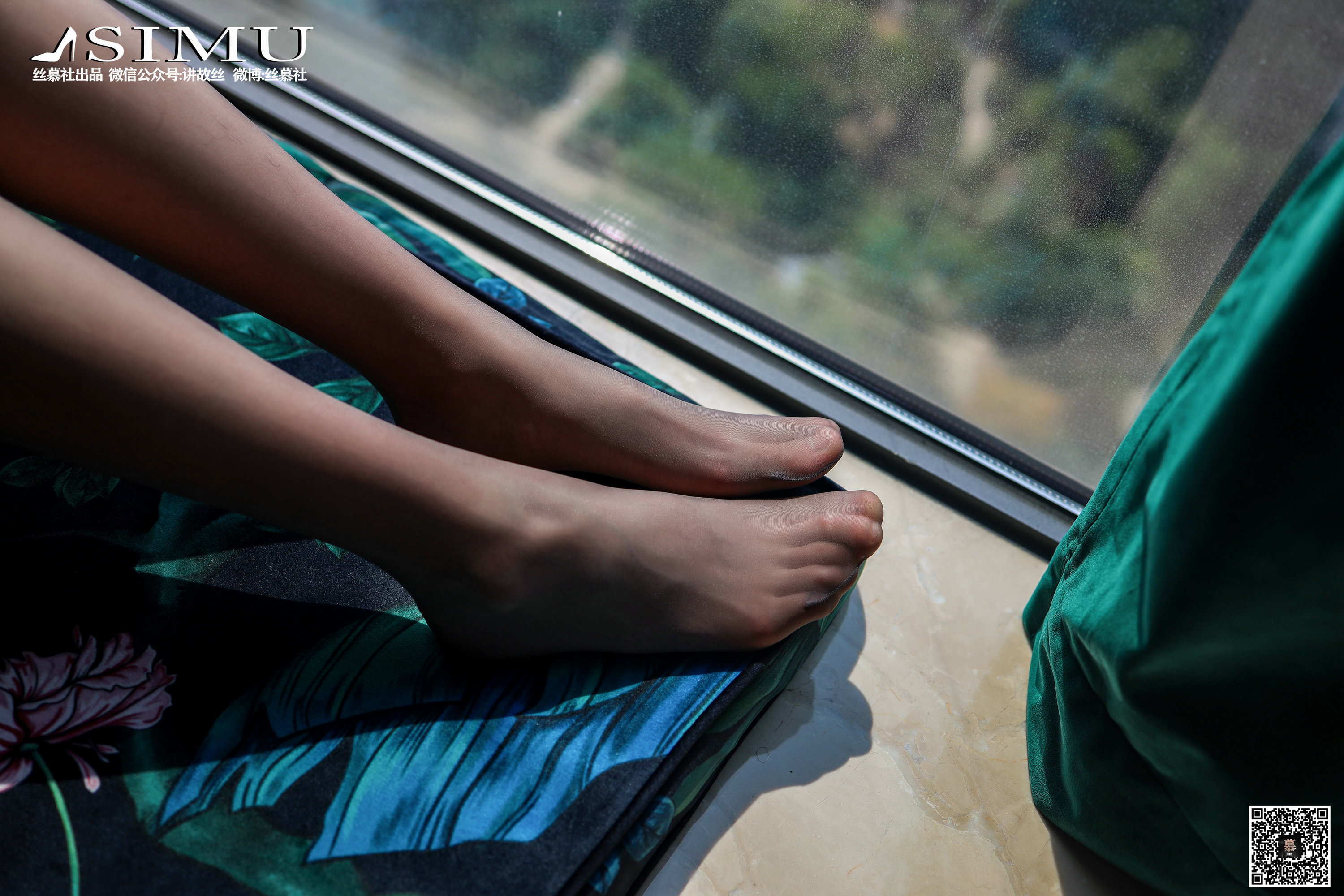 丝慕写真 SM247 新模 - 阳台遇娇丝