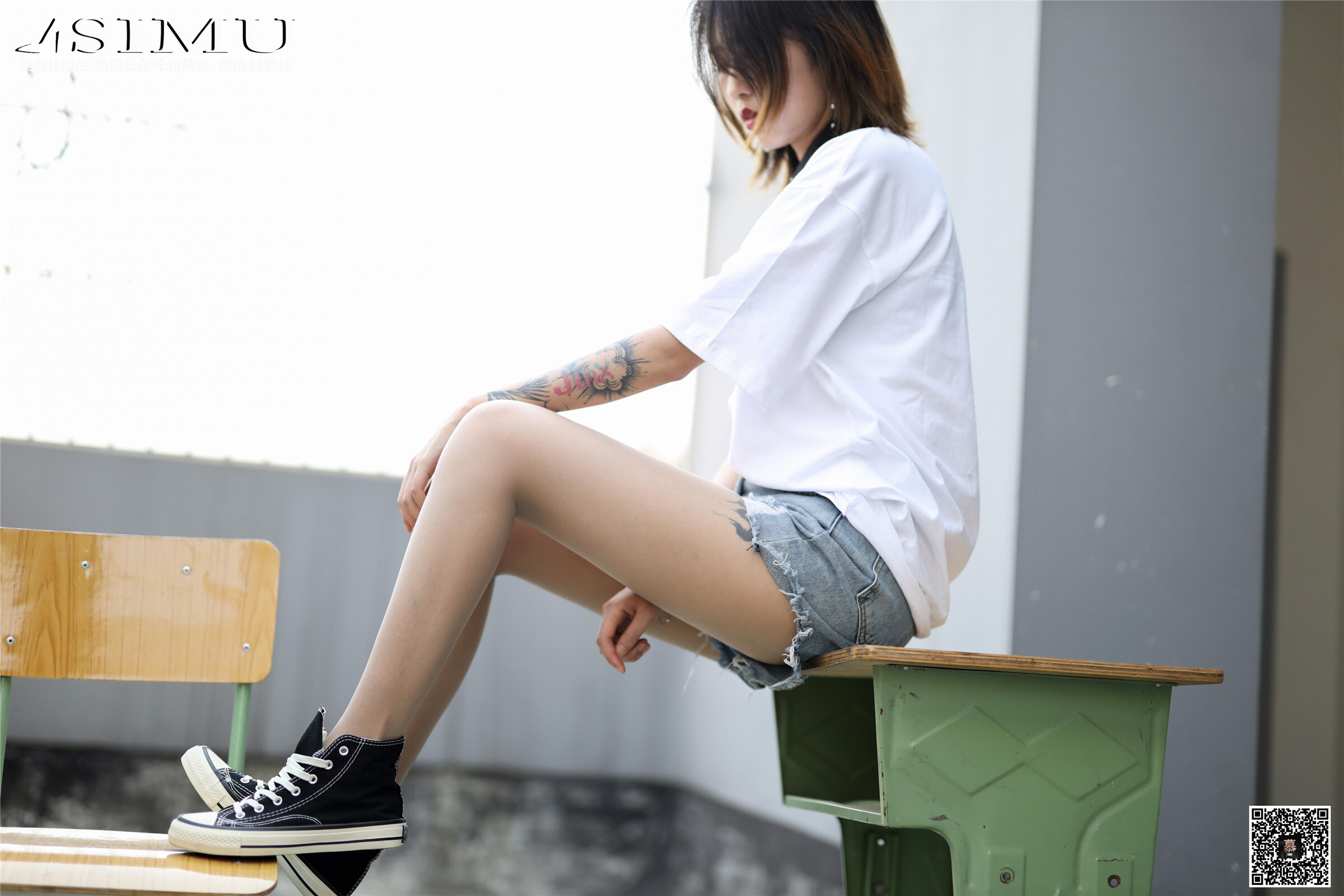 丝慕写真 SM250 新模《纹身酷girl》