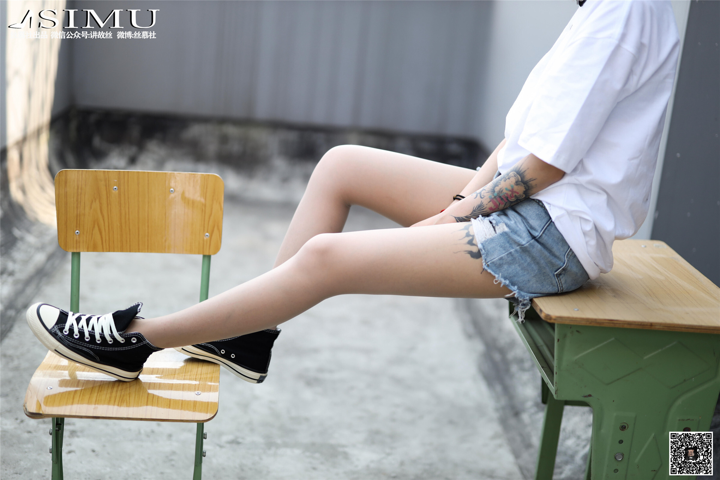 丝慕写真 SM250 新模《纹身酷girl》