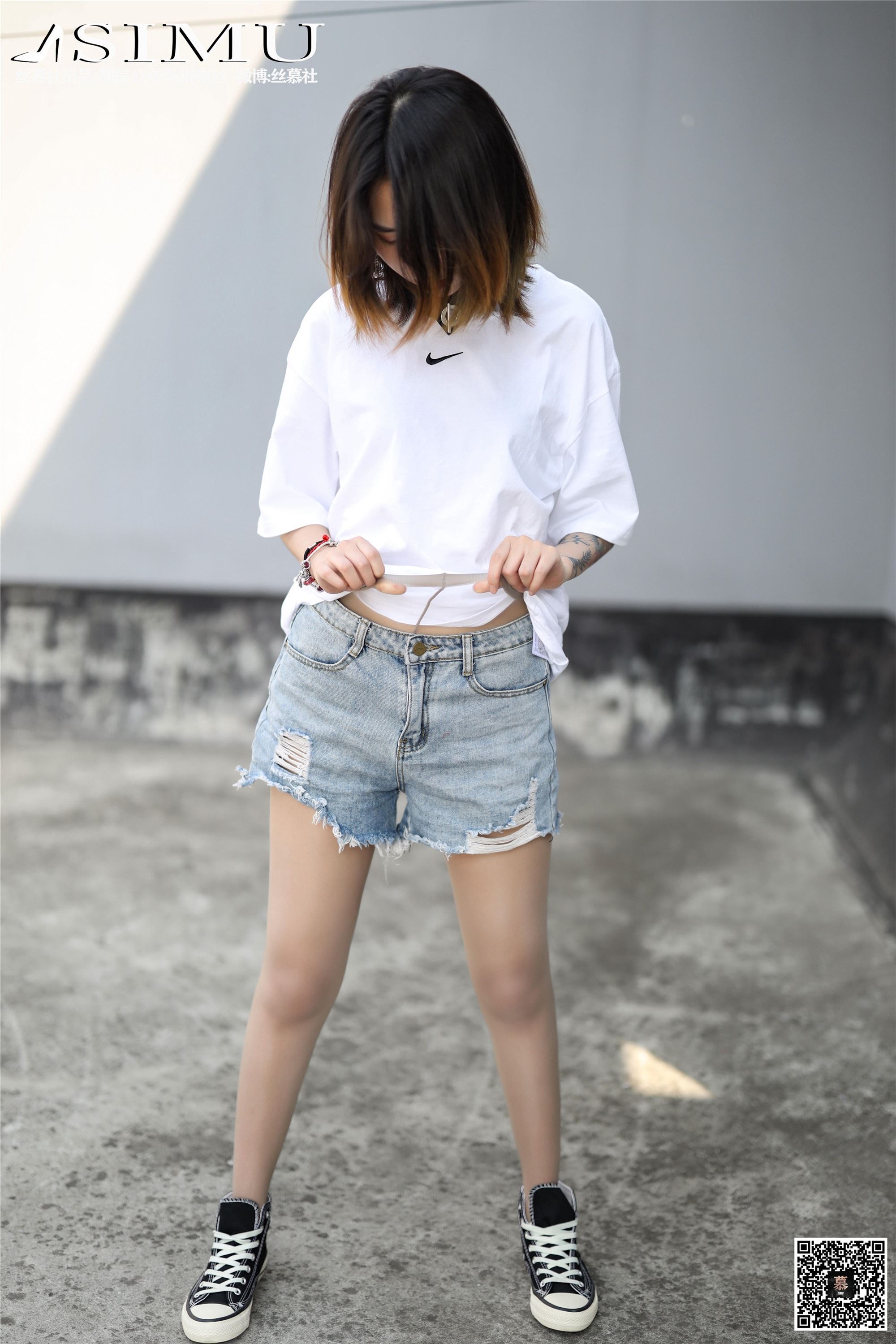 丝慕写真 SM250 新模《纹身酷girl》