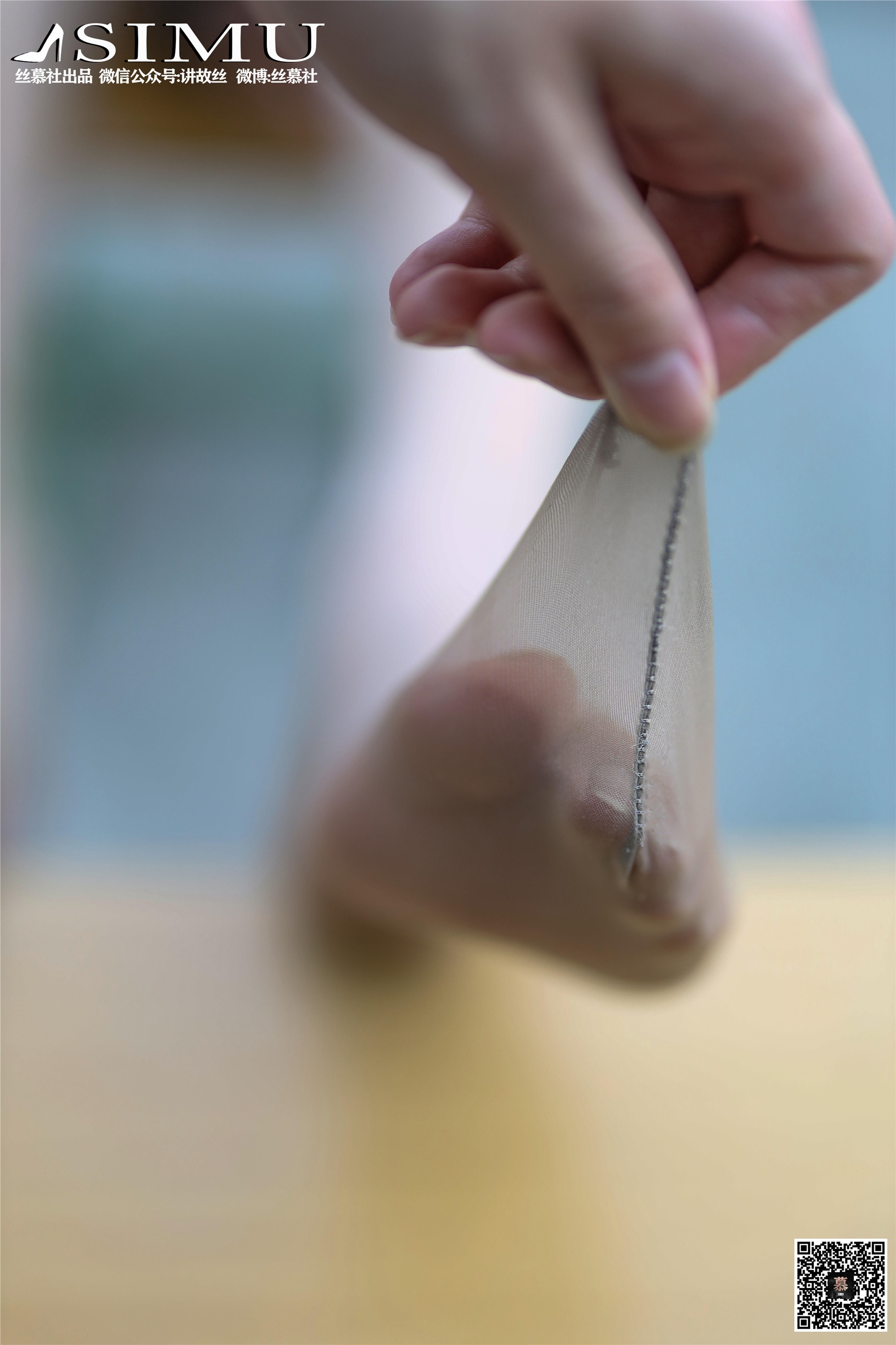 丝慕写真 SM250 新模《纹身酷girl》