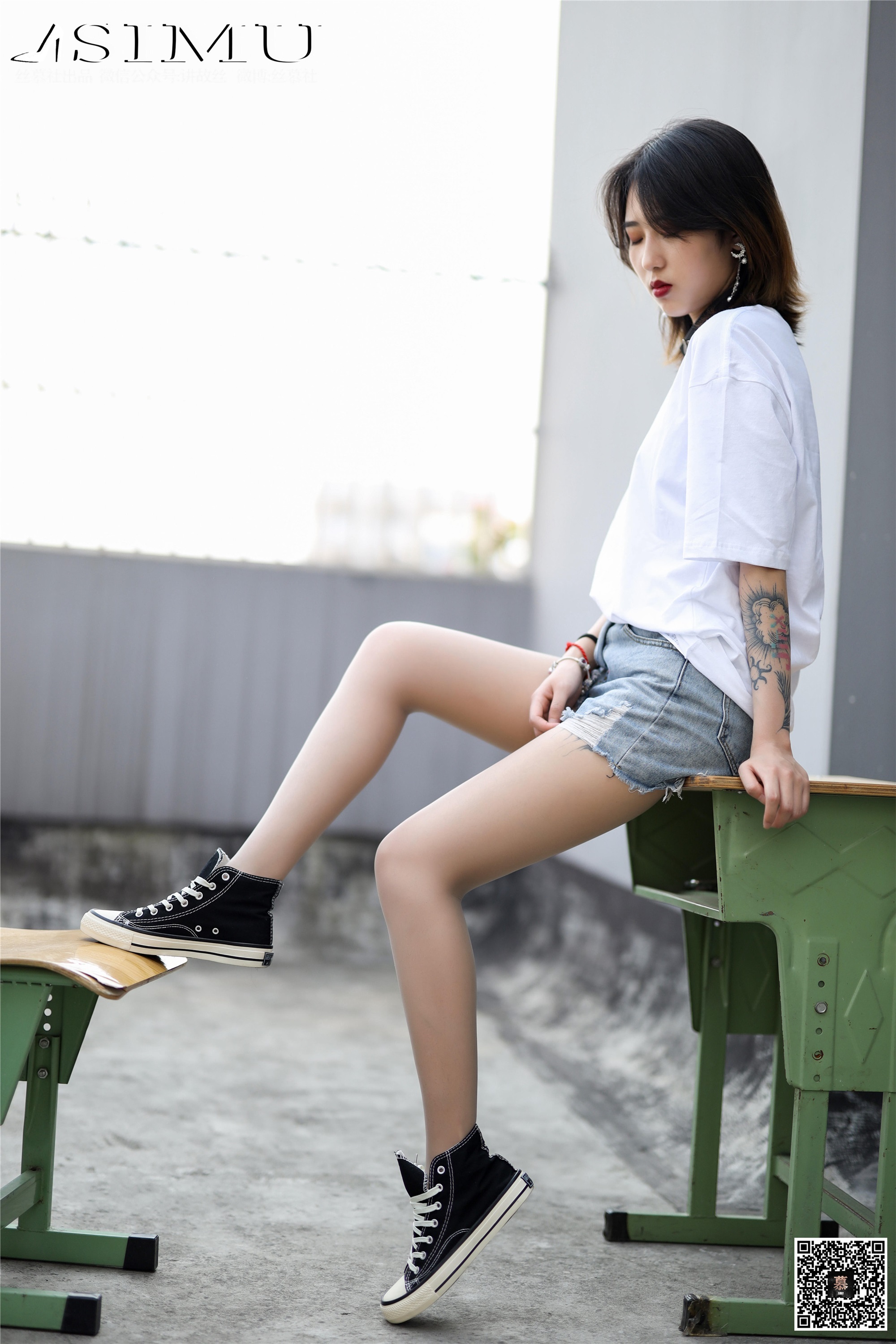 丝慕写真 SM250 新模《纹身酷girl》