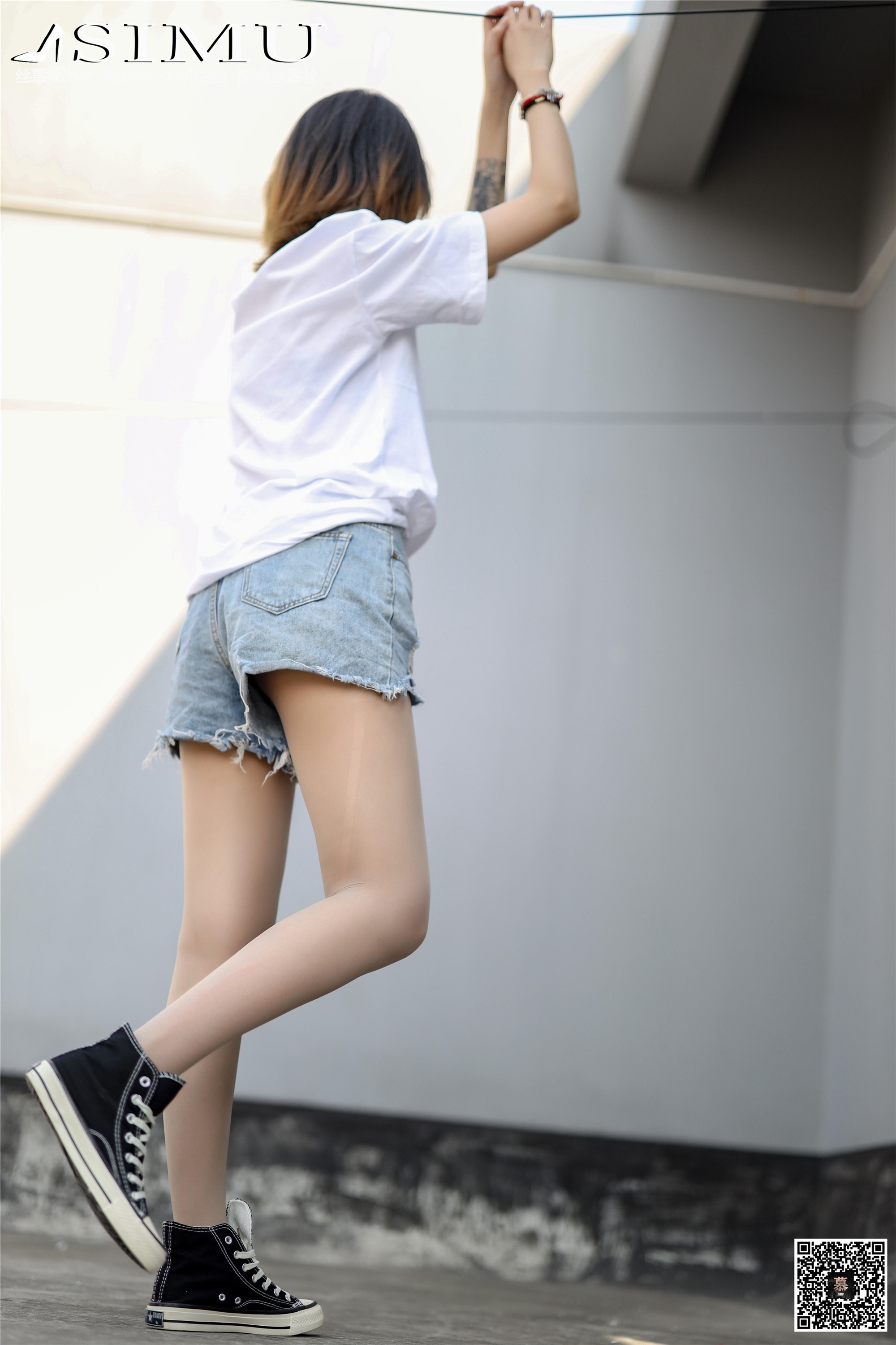 丝慕写真 SM250 新模《纹身酷girl》