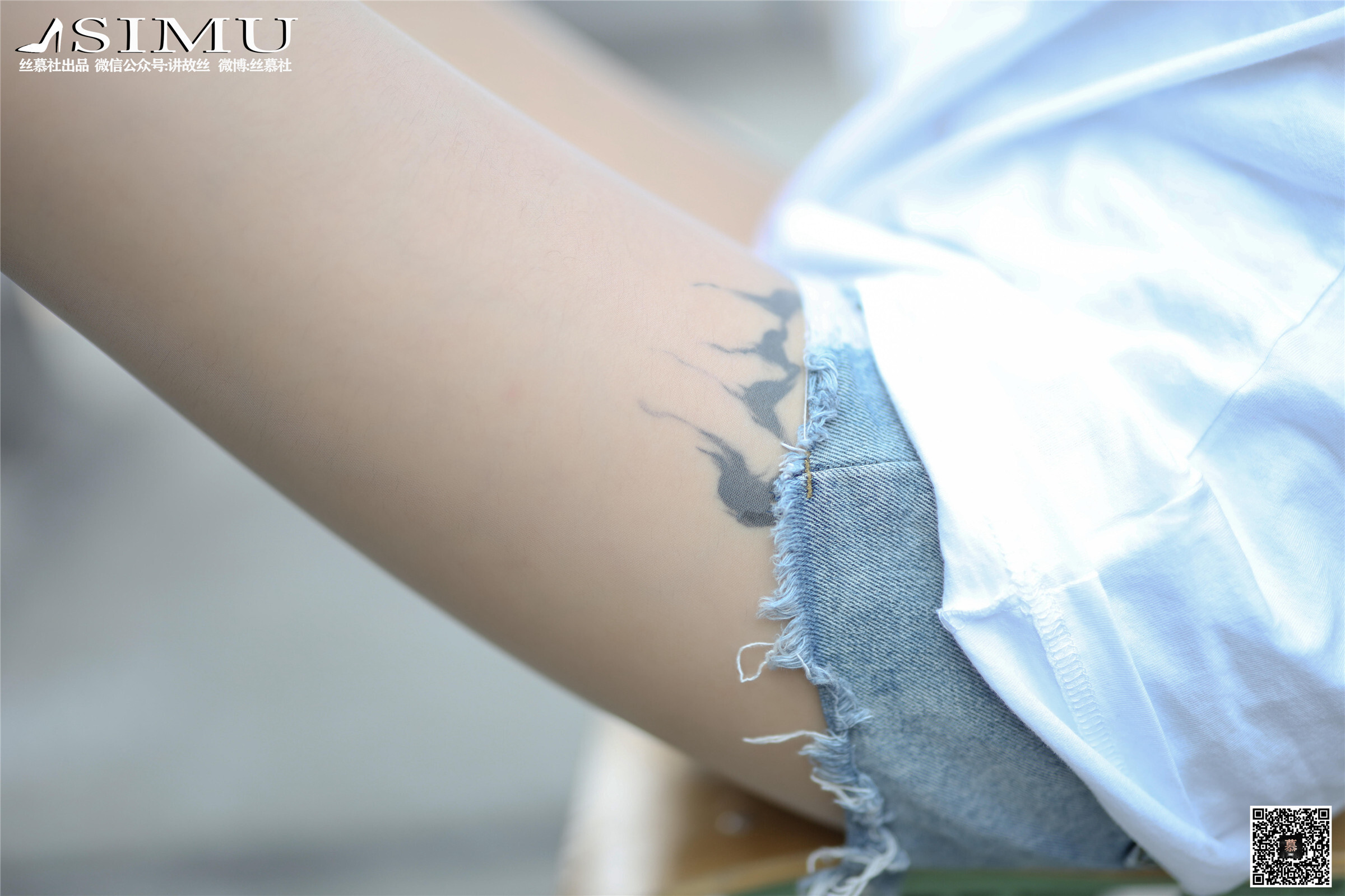 丝慕写真 SM250 新模《纹身酷girl》