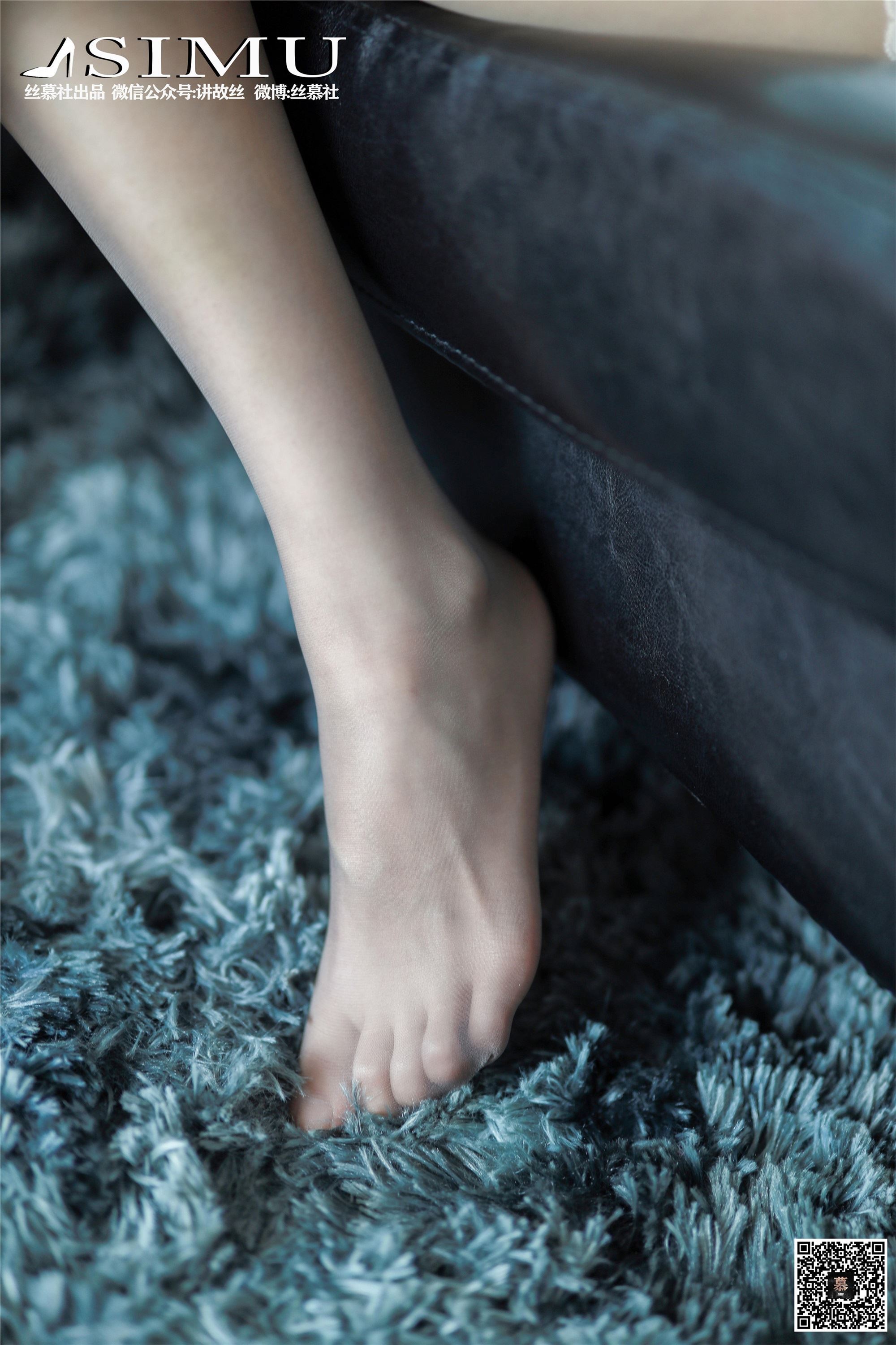 丝慕写真 SM251 《办公室里的两位秘书》