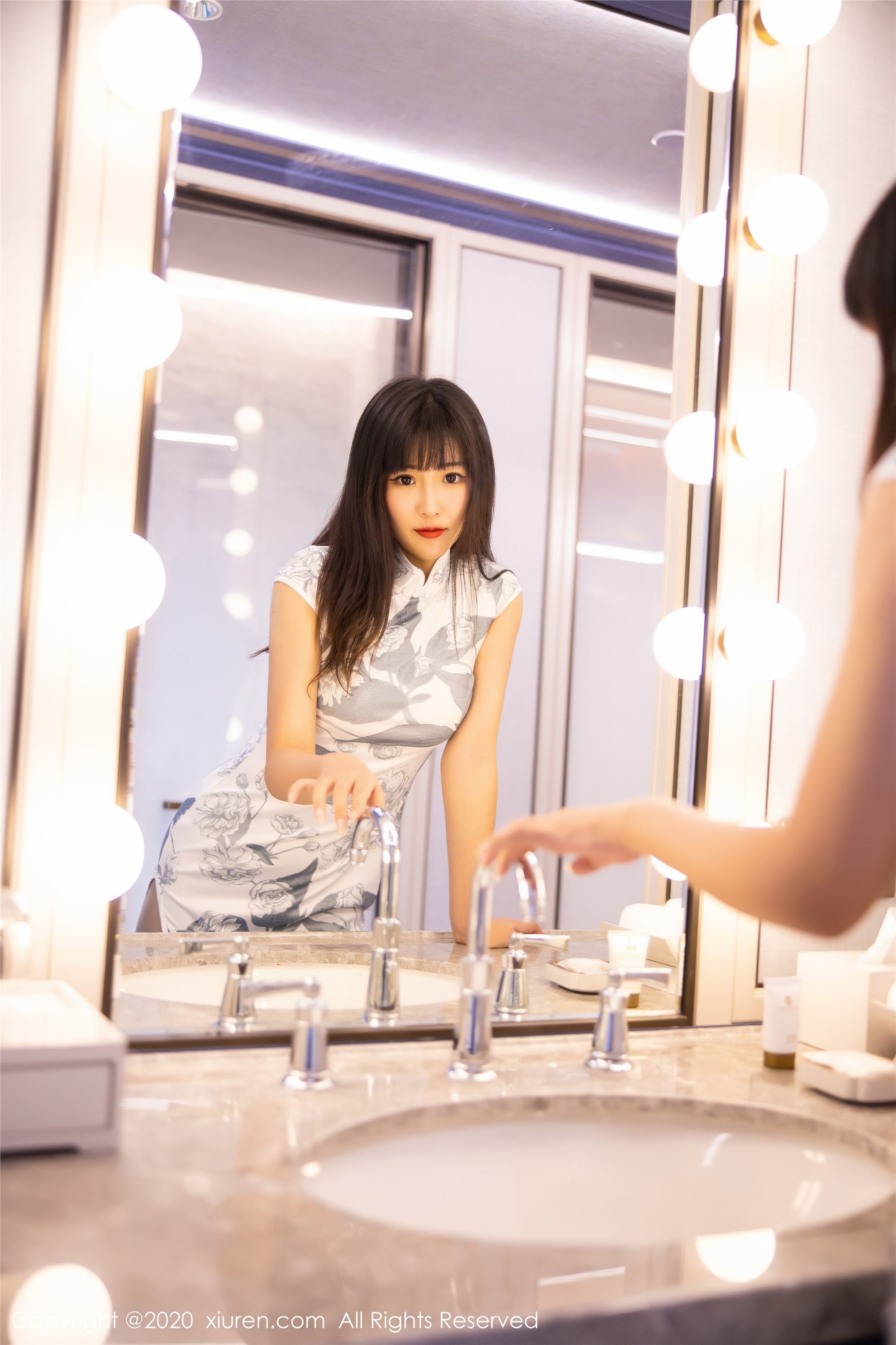 XIUREN秀人网 2020.05.04 No.2211 童千艺cara