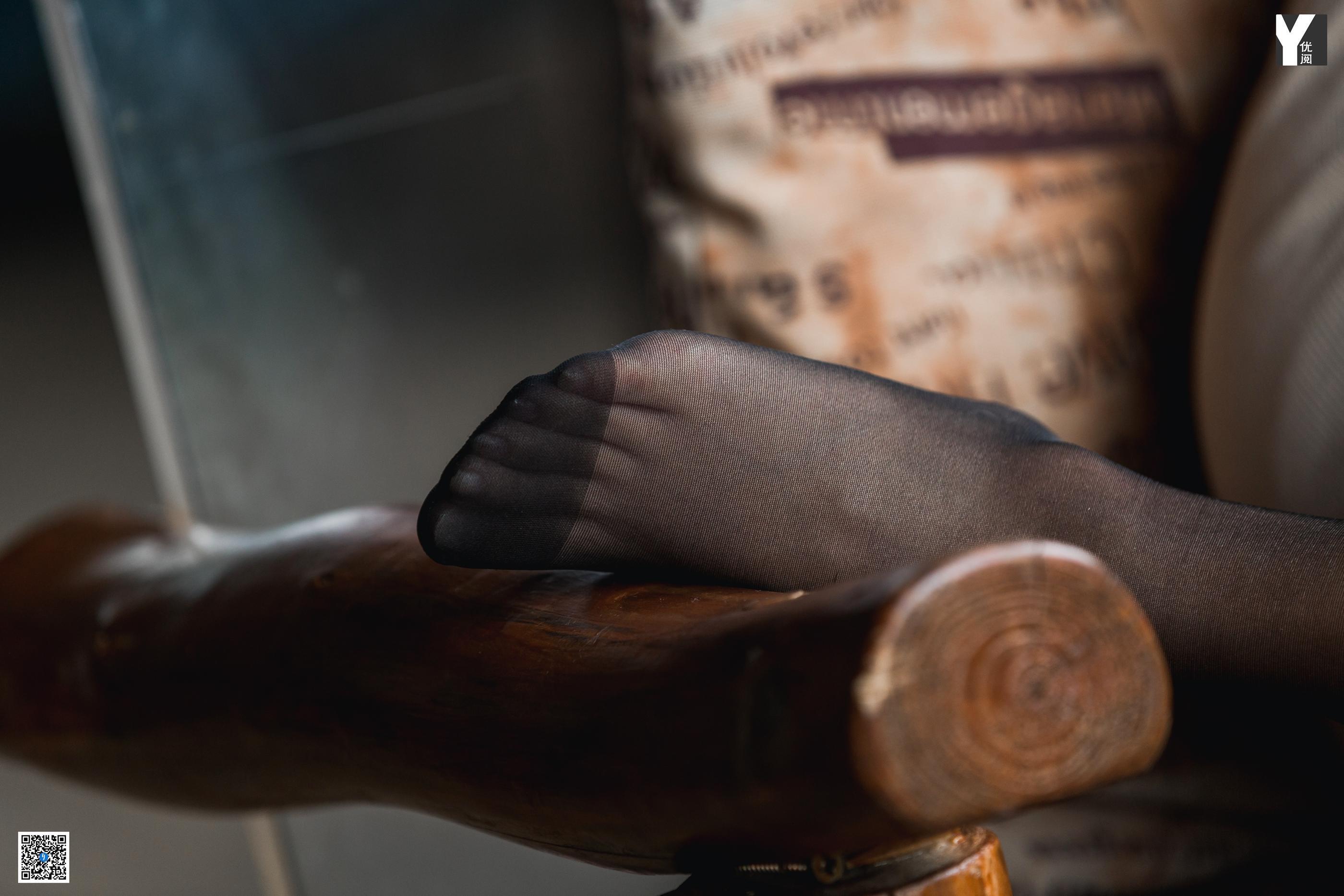 IESS异思趣向 丝享家749 婉萍《又纯又欲的黑色》