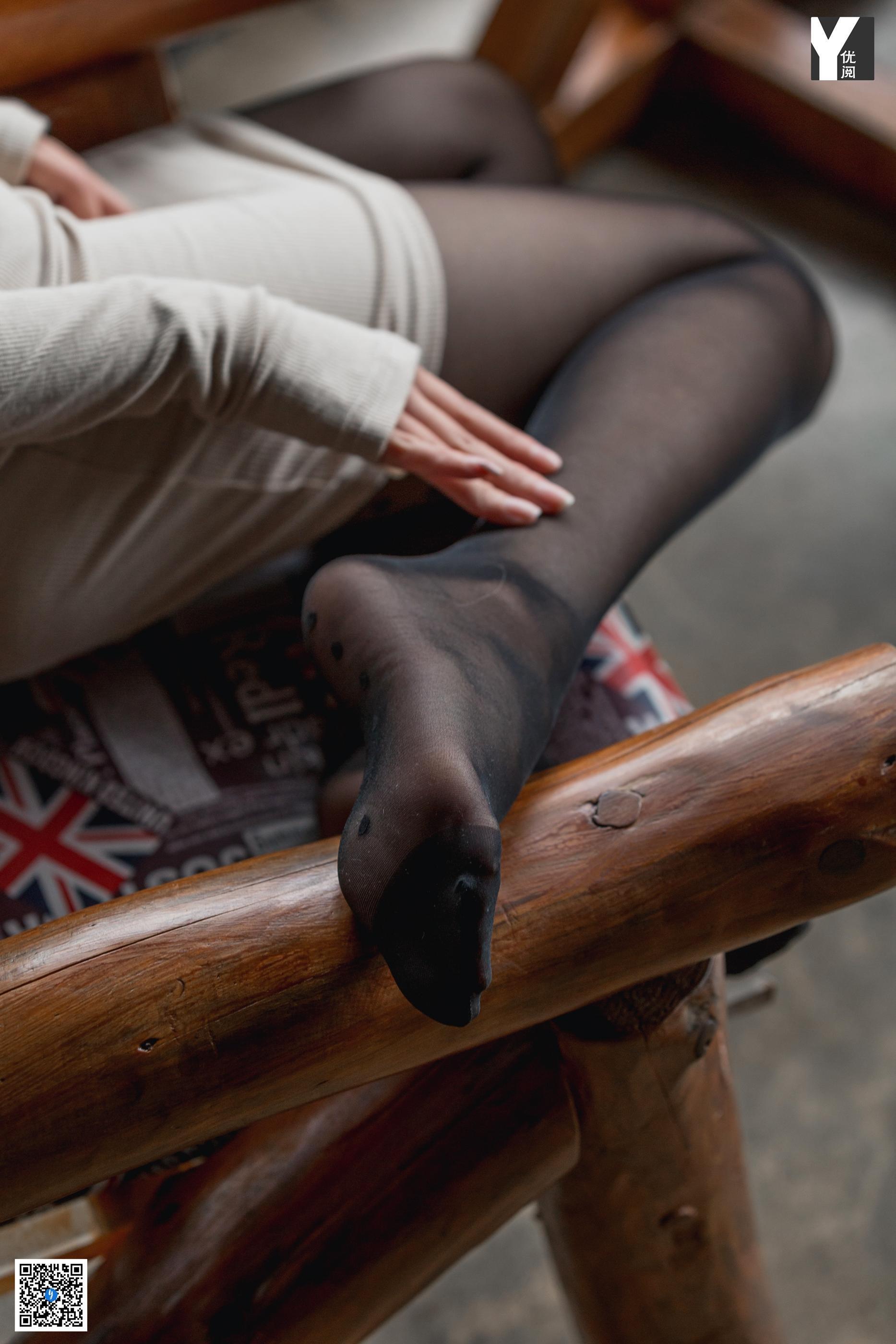 IESS异思趣向 丝享家749 婉萍《又纯又欲的黑色》