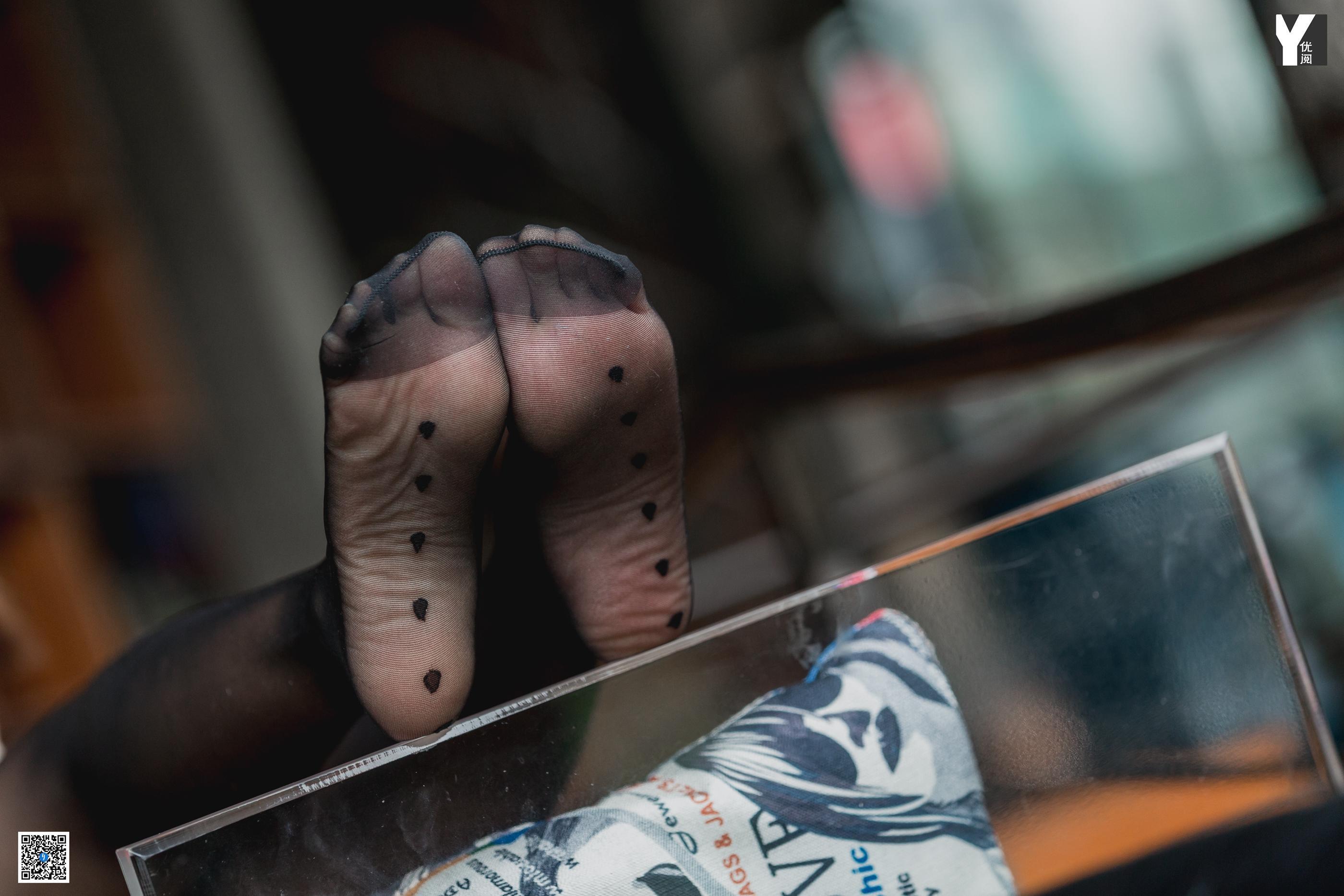 IESS异思趣向 丝享家749 婉萍《又纯又欲的黑色》