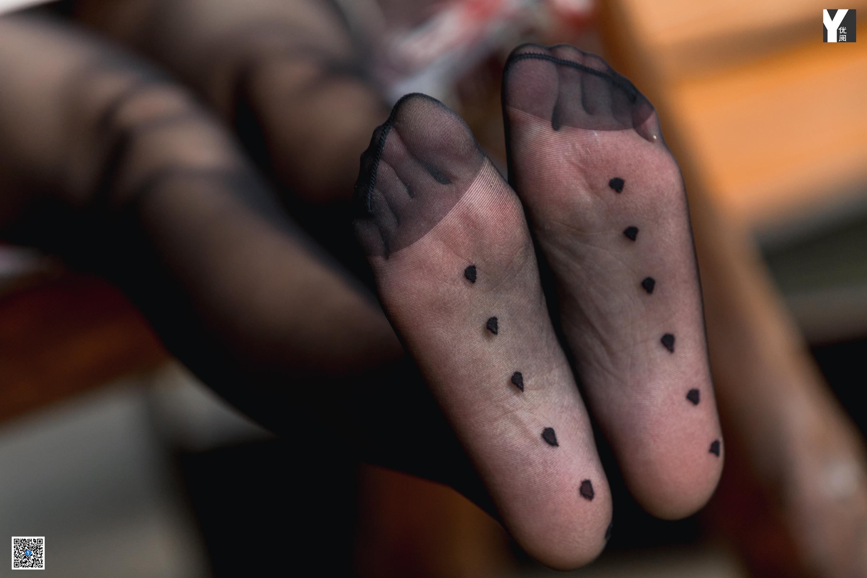 IESS异思趣向 丝享家749 婉萍《又纯又欲的黑色》