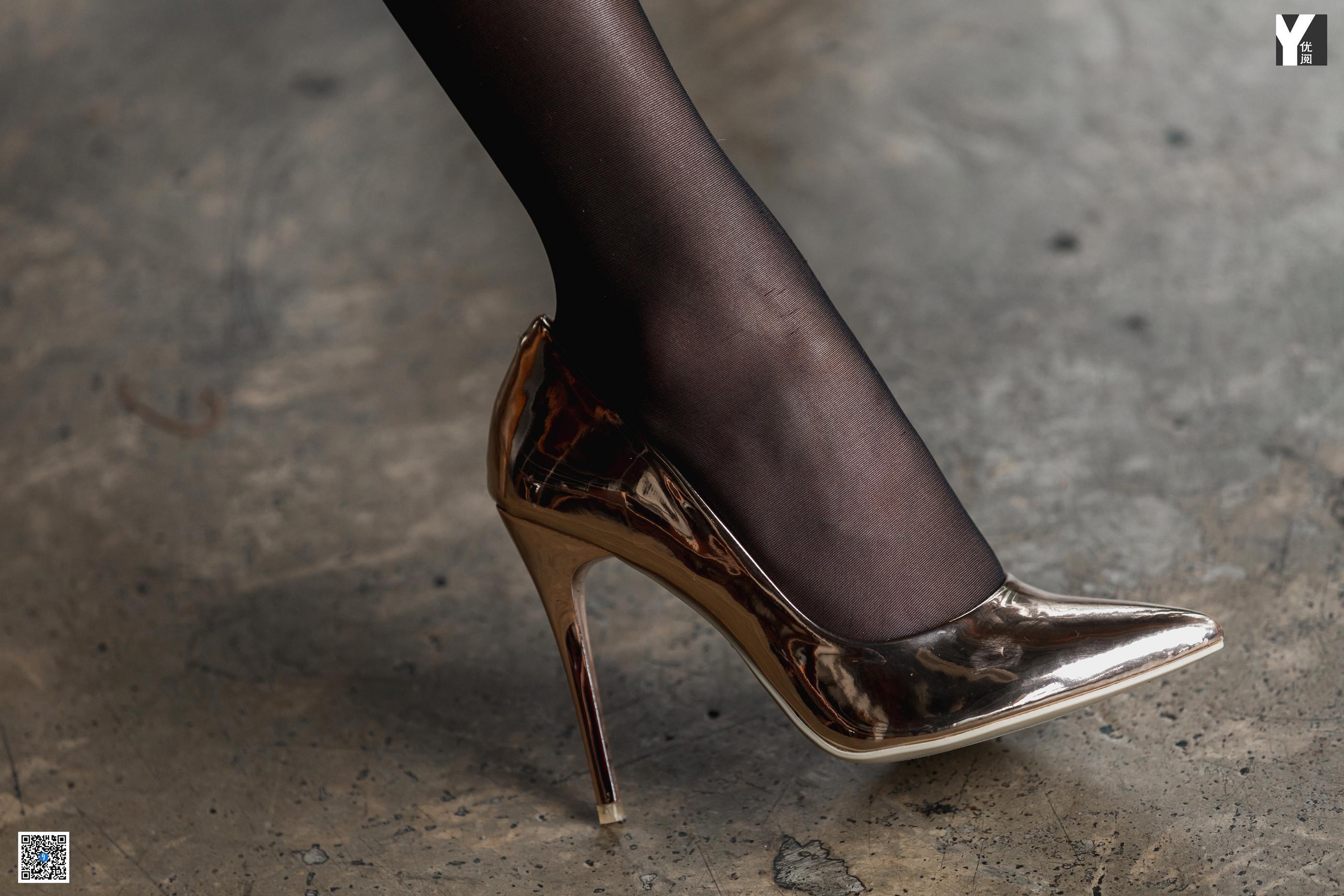 IESS异思趣向 丝享家749 婉萍《又纯又欲的黑色》