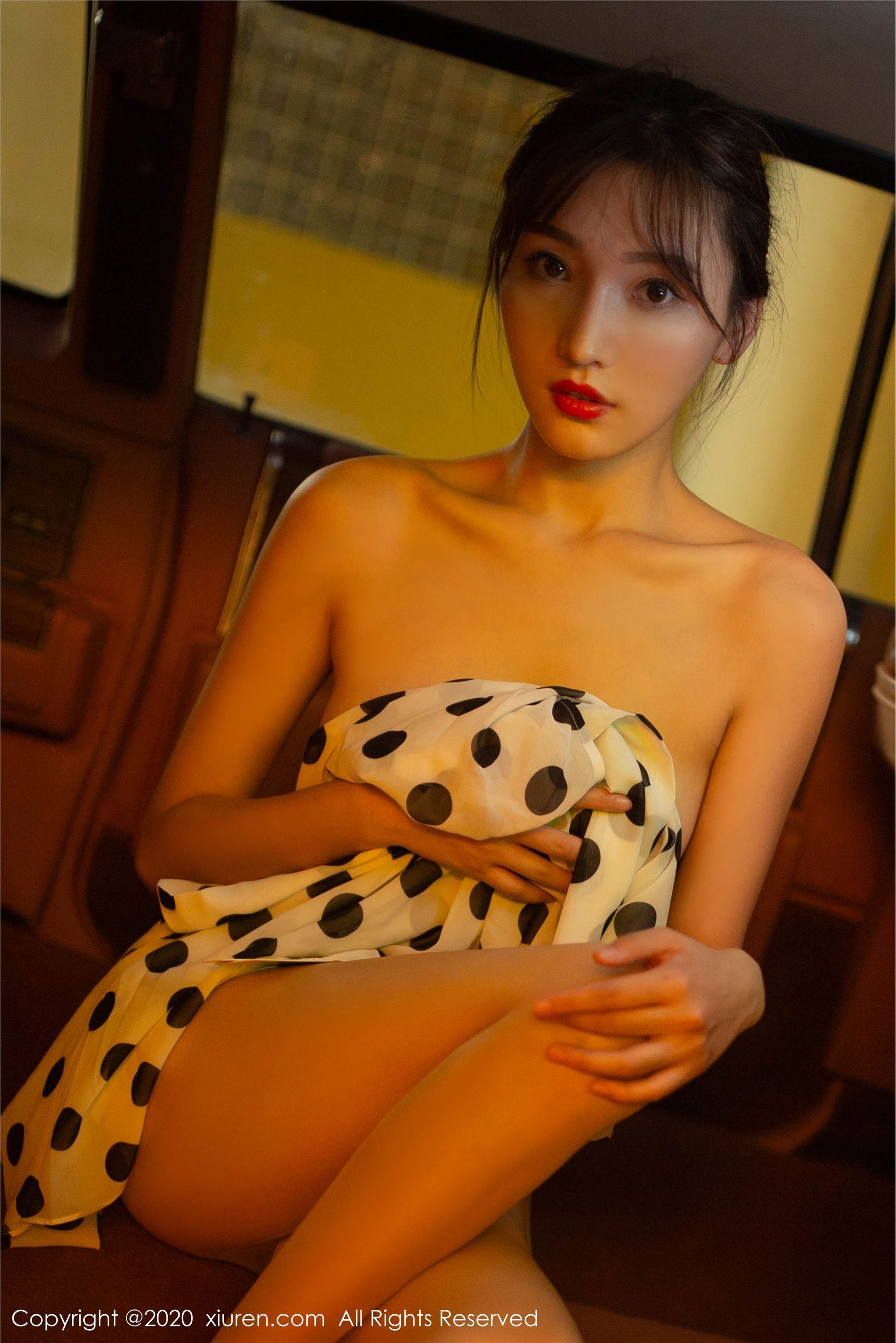 XIUREN秀人网 2020.05.06 No.2222 陆萱萱
