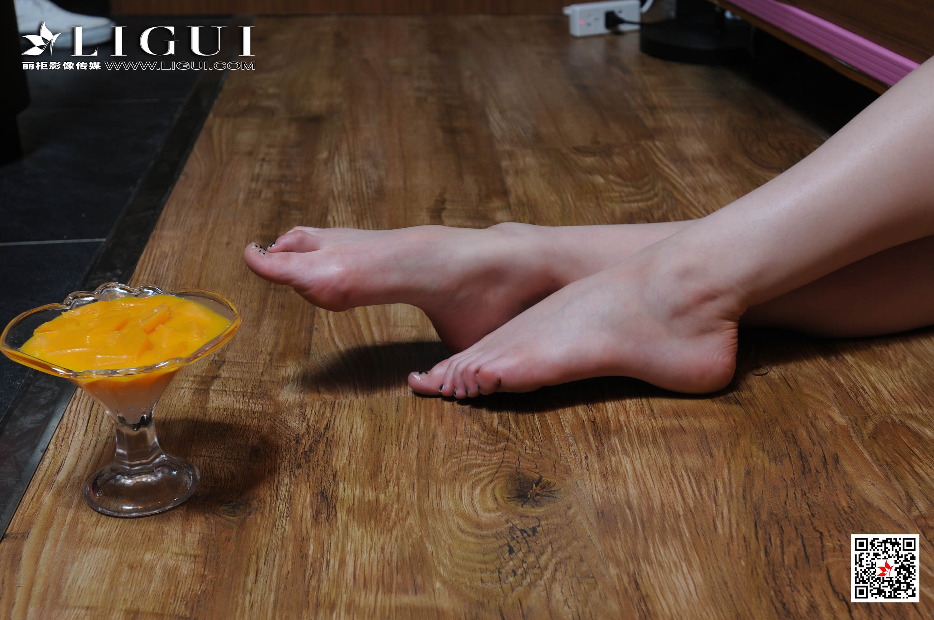 Ligui丽柜 2020.06.15 网络丽人 Model Anna