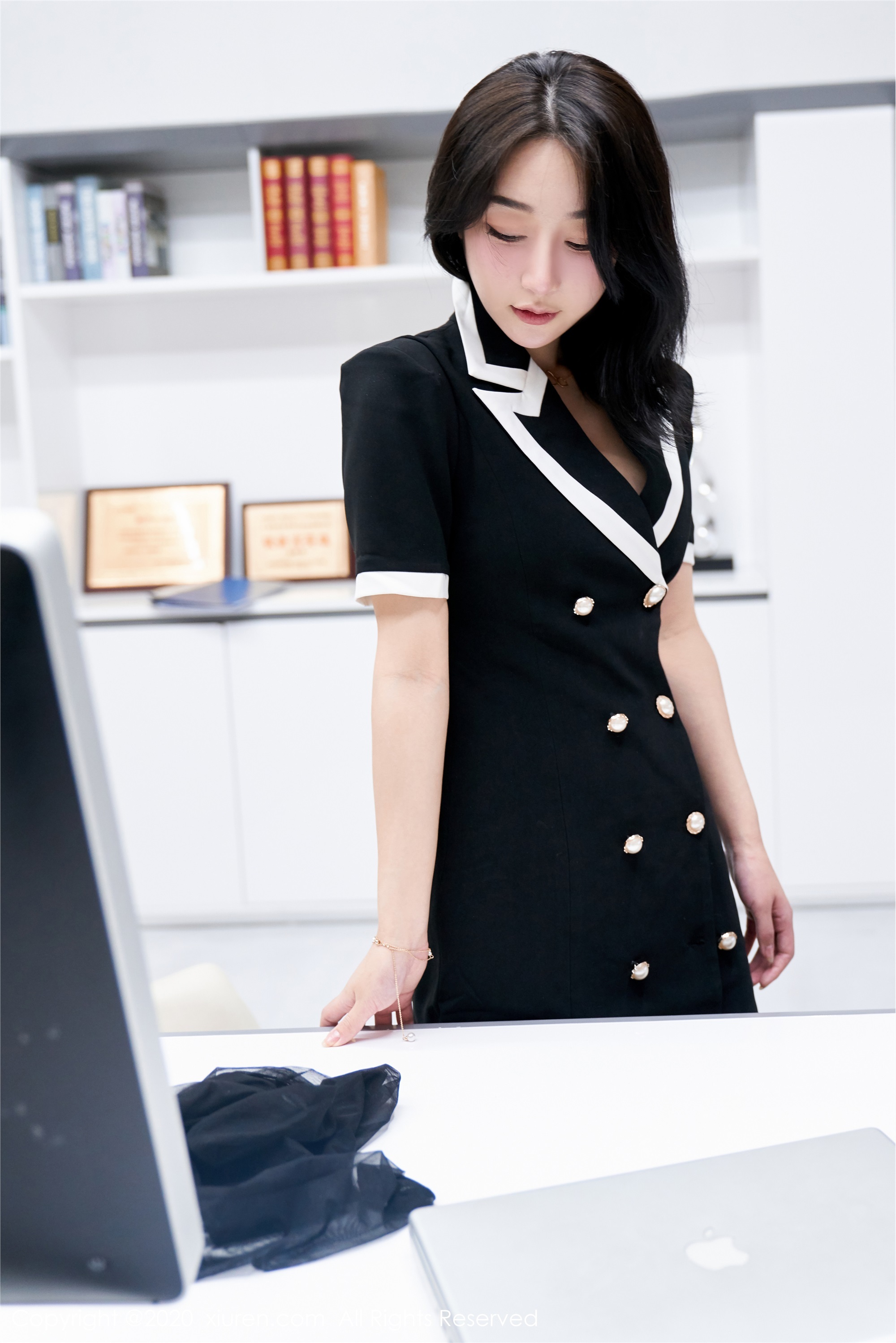 XIUREN秀人网 2020.05.05 No.2216 九月生