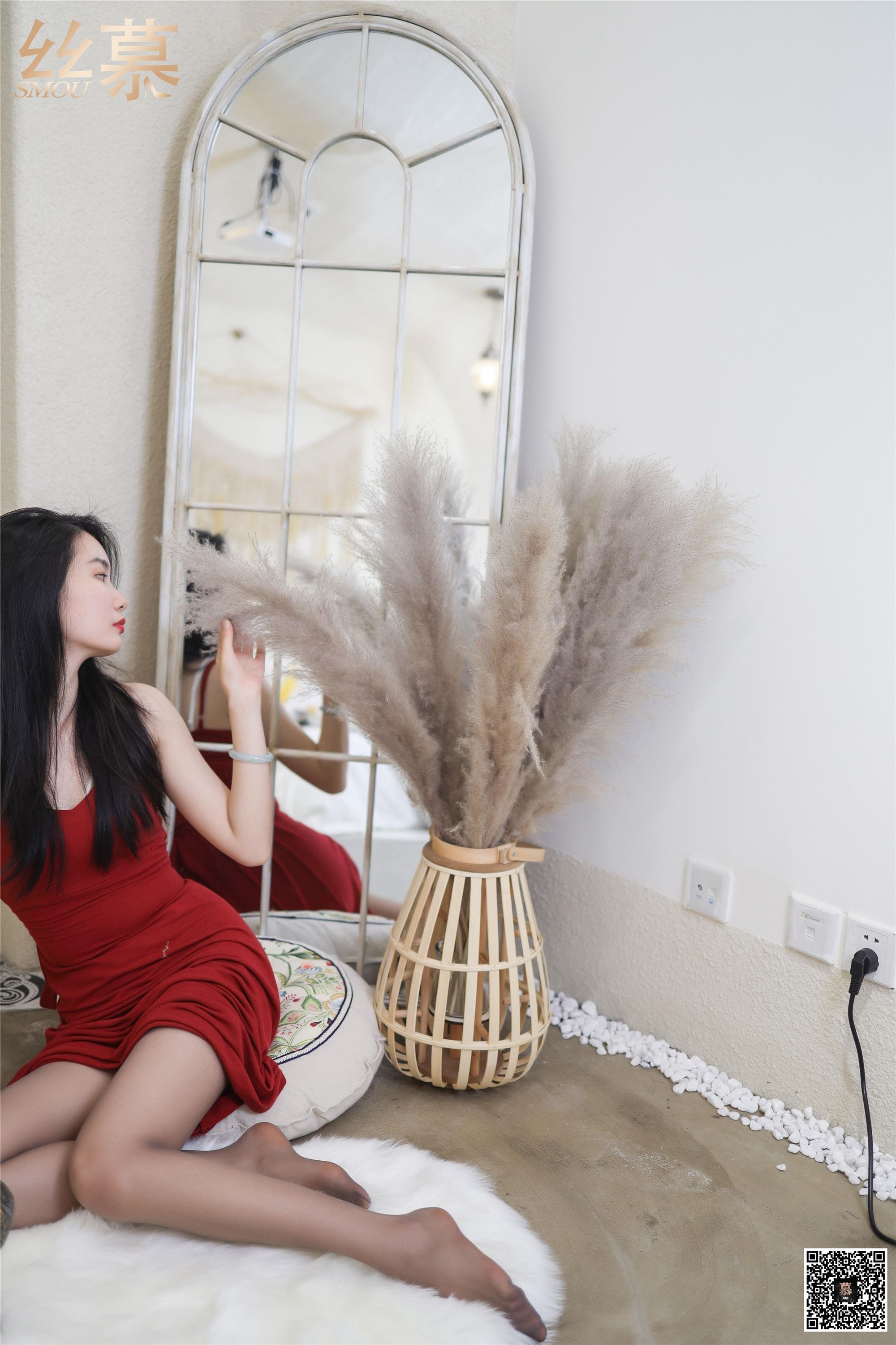丝慕写真 SM261 可儿《高贵的红裙惹人温柔》