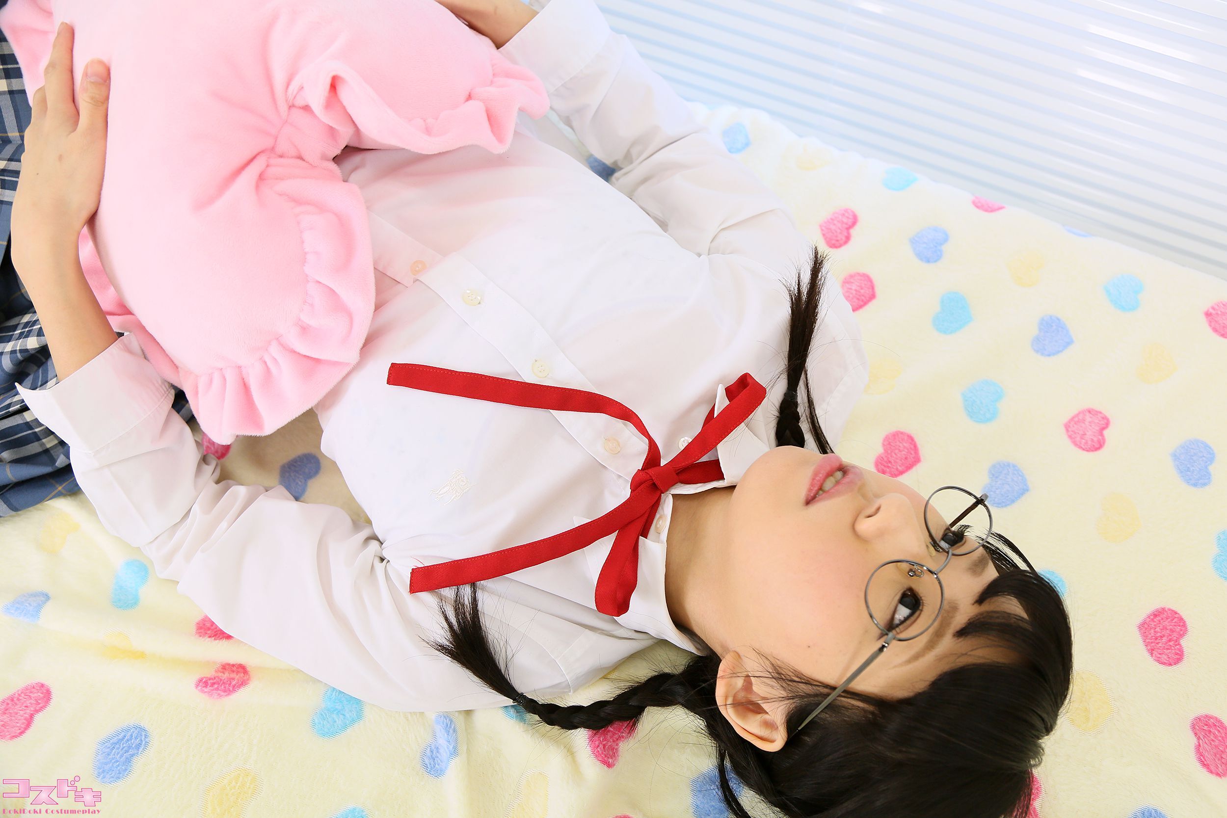 cosdoki  麻里ひなの asarihinanopicseifuku2 写真集