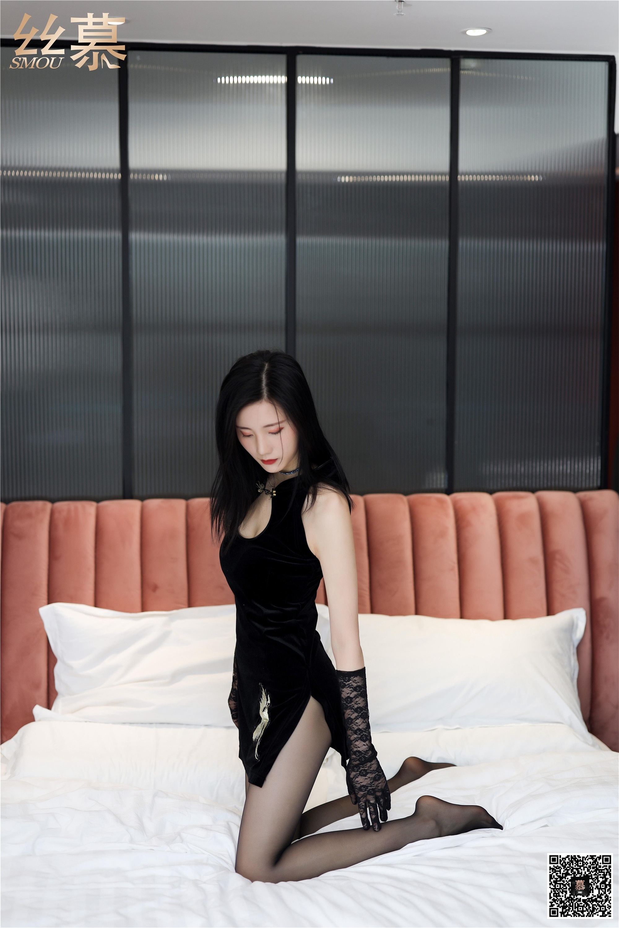 丝慕写真 SM274 天天一元 紫宁《御姐的丝腿魅惑》