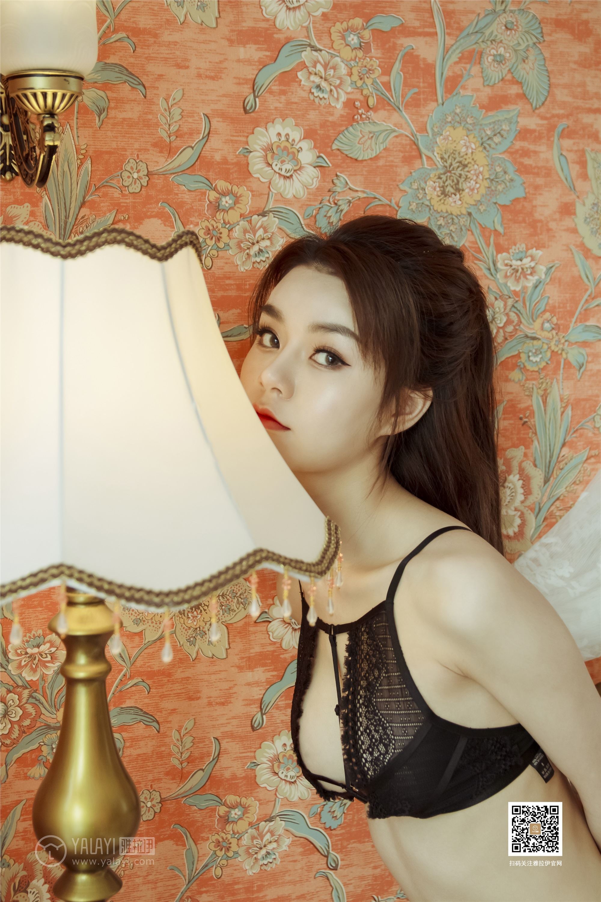 YaLaYi雅拉伊 2019-08-14 Vol.0359 蓉蓉 撕开向日葵