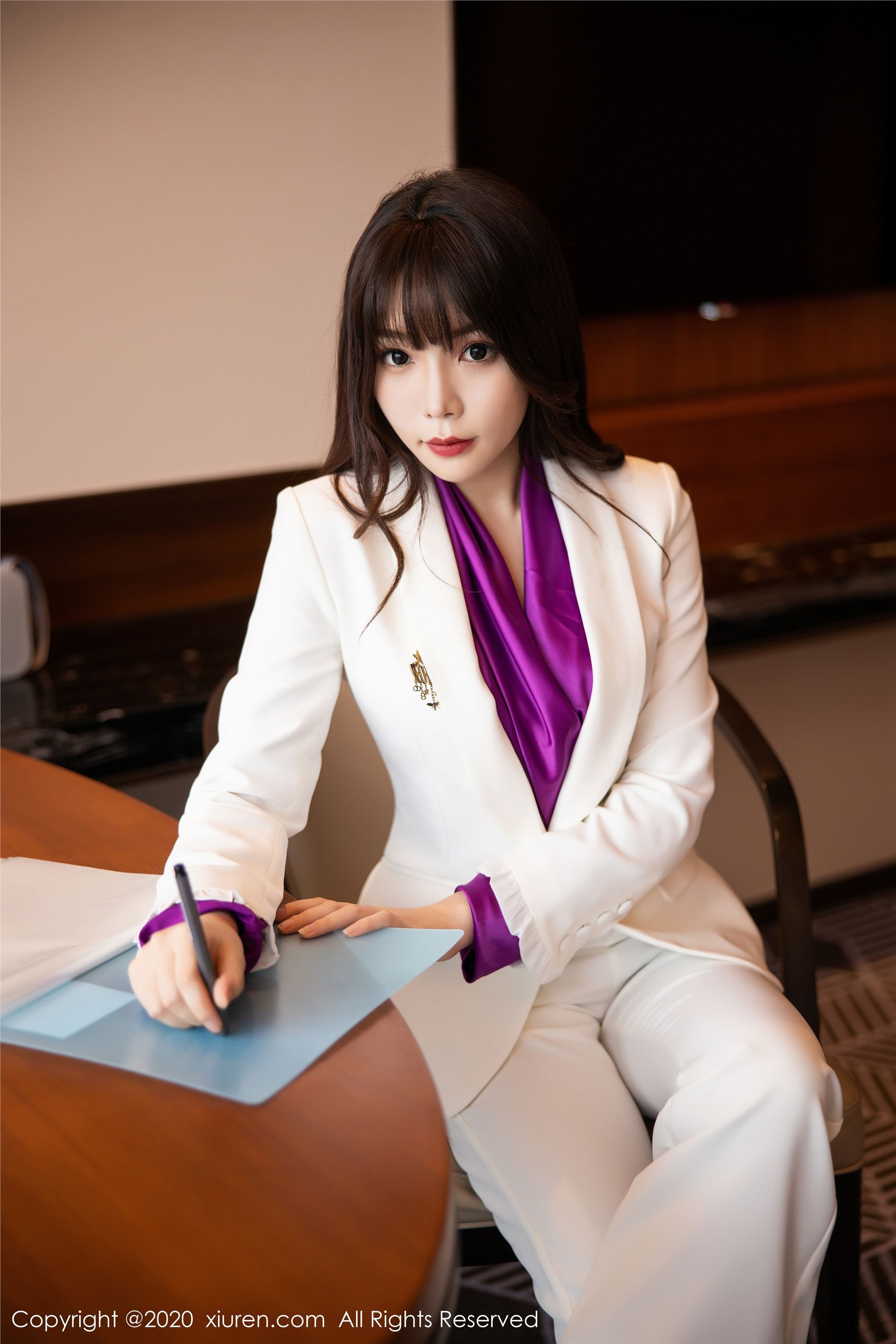 XiuRen秀人网 2020.05.18 No.2256 制服黑丝 芝芝Booty